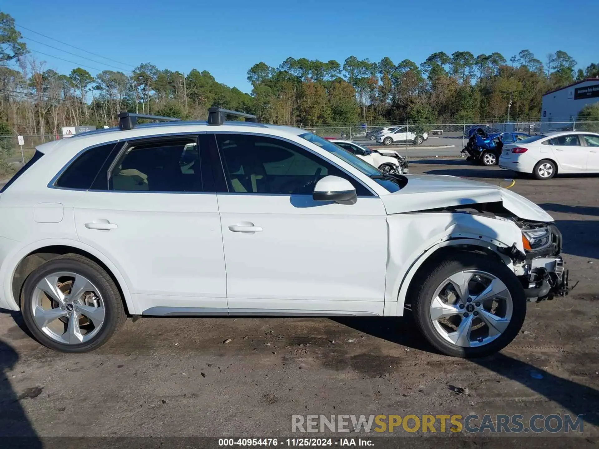 13 fotografías del automóvil dañado WA1BAAFY1M2081748 AUDI Q5 2021