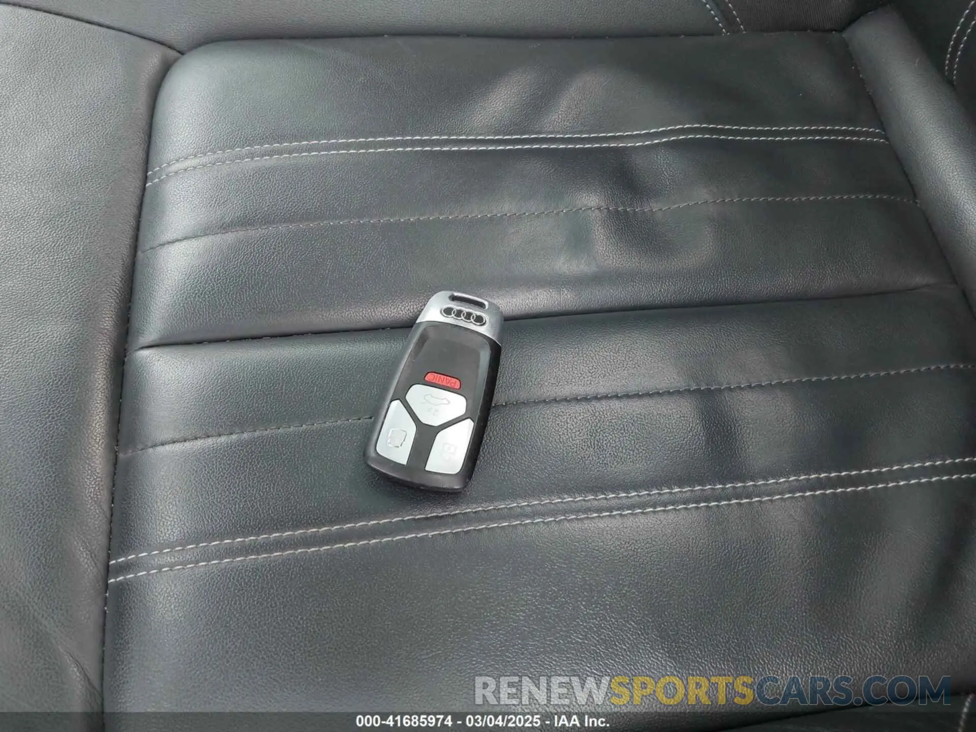 11 fotografías del automóvil dañado WA1BAAFY1M2113680 AUDI Q5 2021