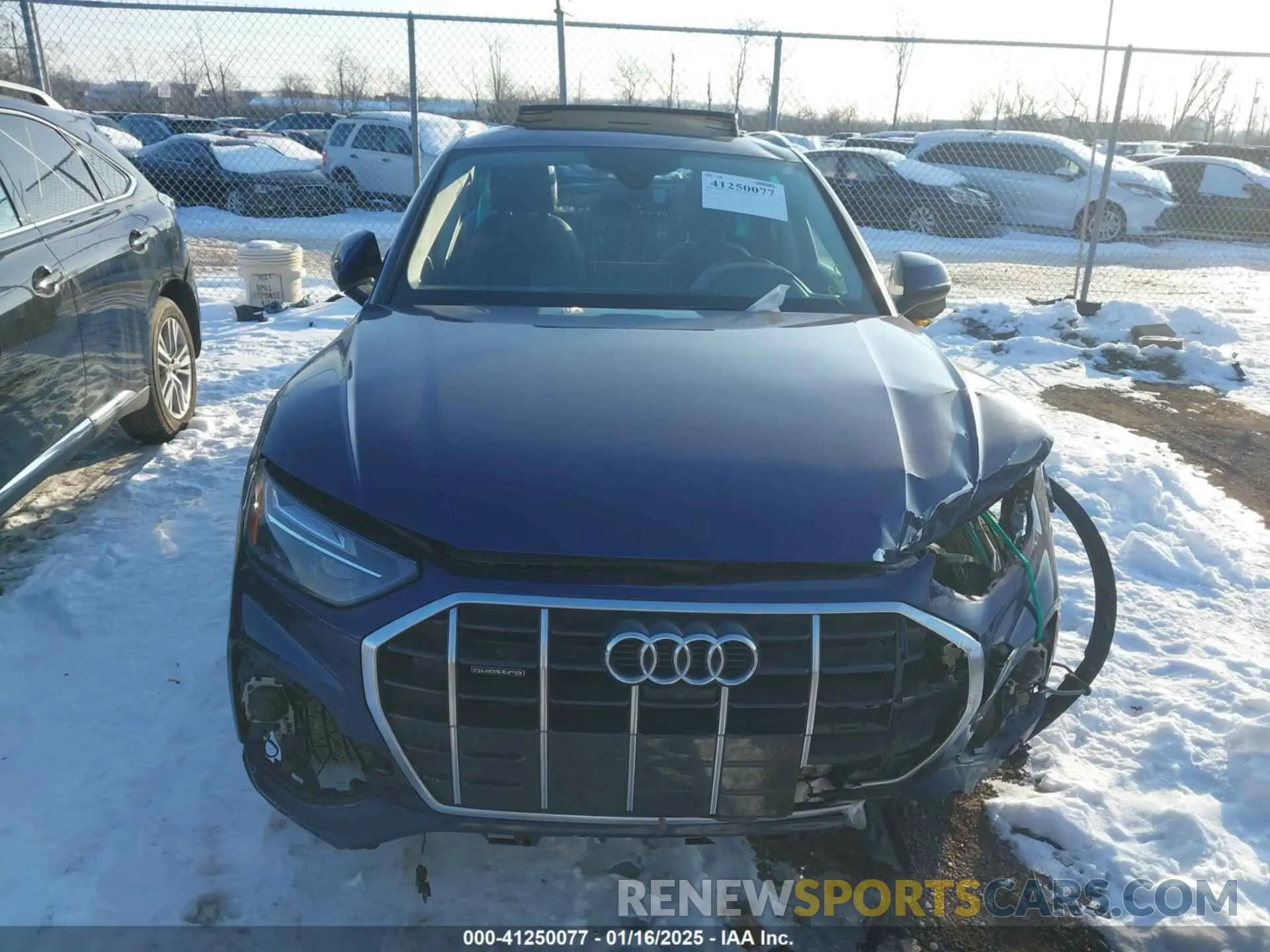 12 fotografías del automóvil dañado WA1BAAFY3M2085431 AUDI Q5 2021