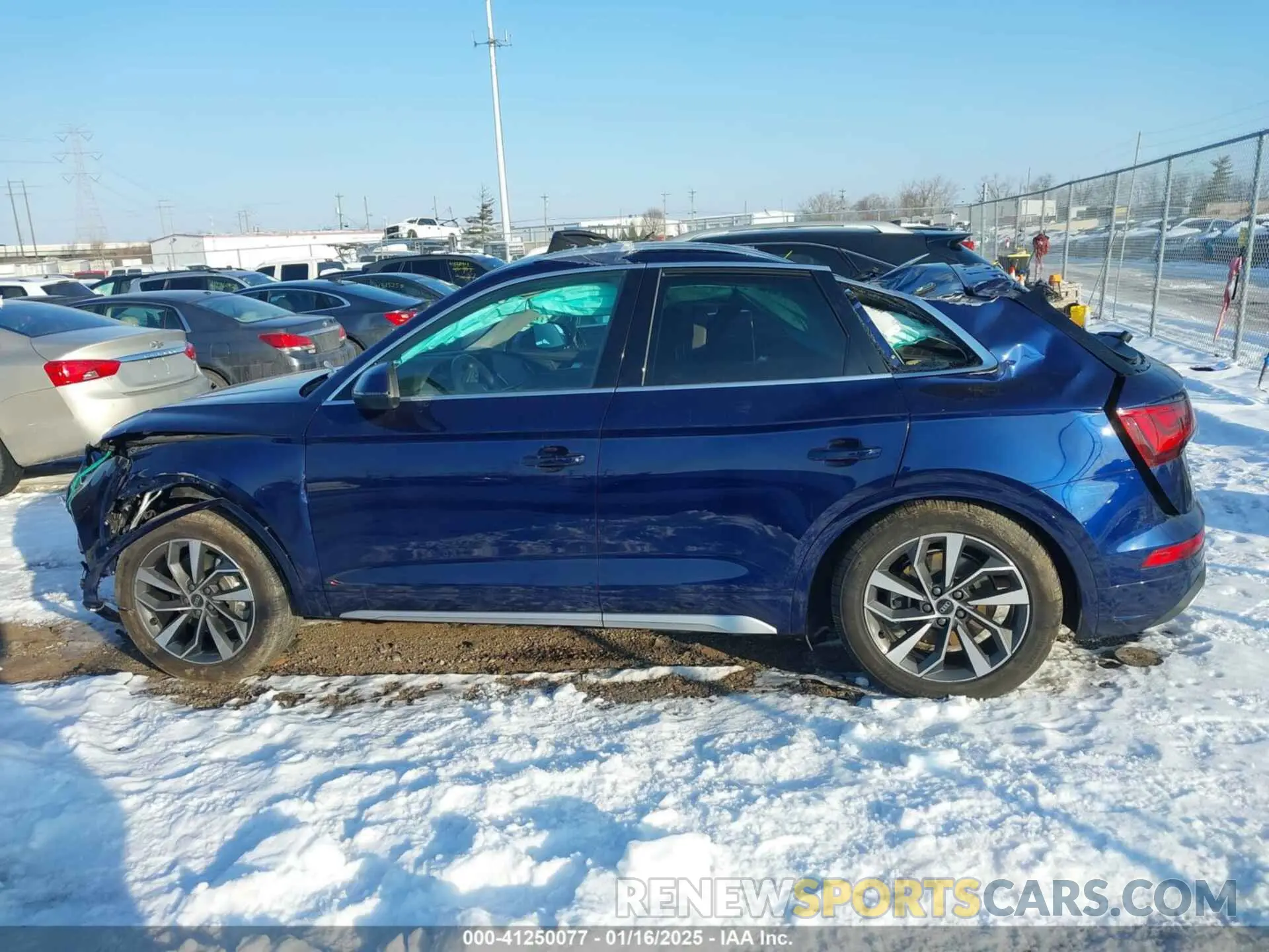 14 fotografías del automóvil dañado WA1BAAFY3M2085431 AUDI Q5 2021