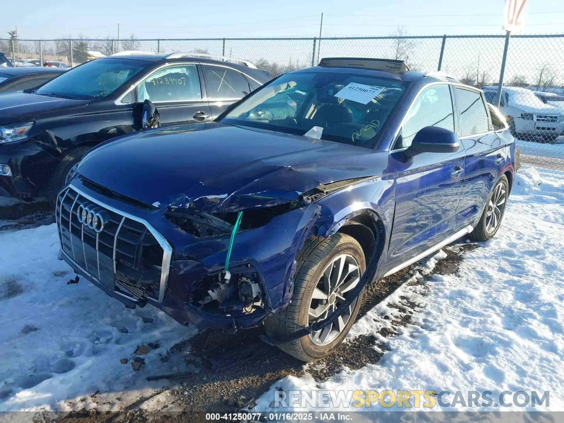 2 fotografías del automóvil dañado WA1BAAFY3M2085431 AUDI Q5 2021