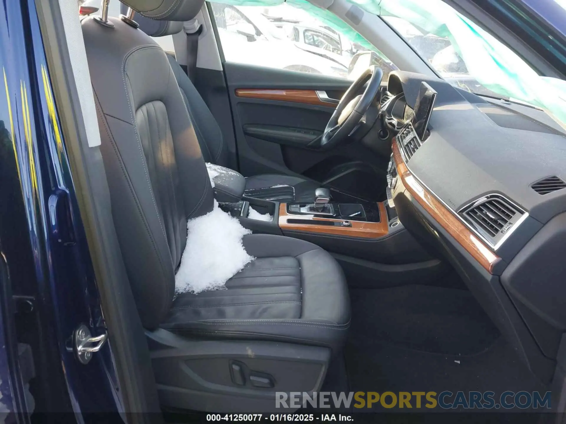 5 fotografías del automóvil dañado WA1BAAFY3M2085431 AUDI Q5 2021