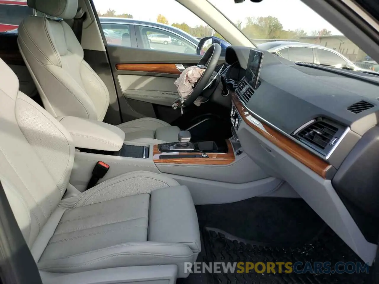 5 fotografías del automóvil dañado WA1BAAFY3M2087986 AUDI Q5 2021