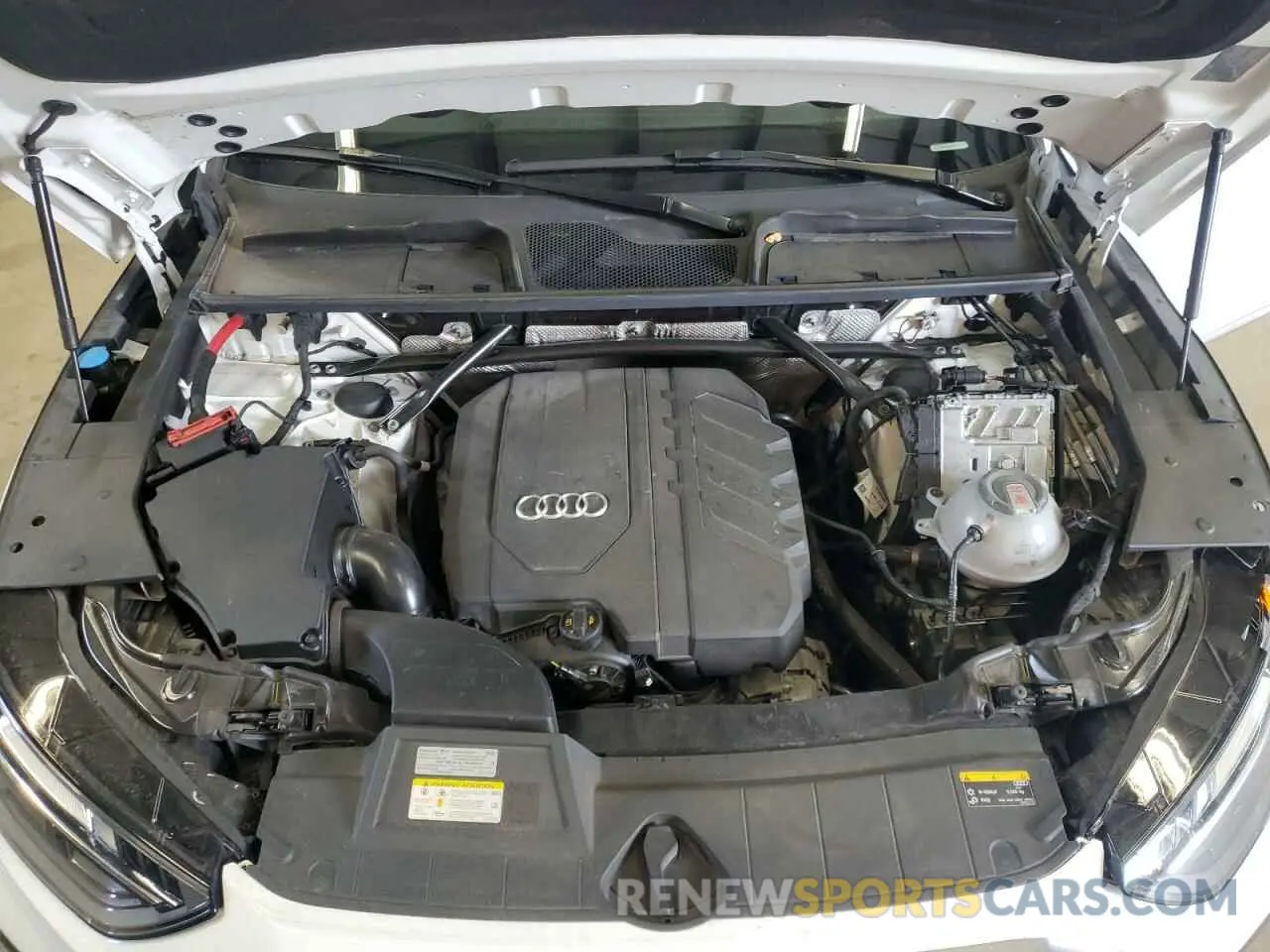 12 fotografías del automóvil dañado WA1BAAFY4M2017770 AUDI Q5 2021
