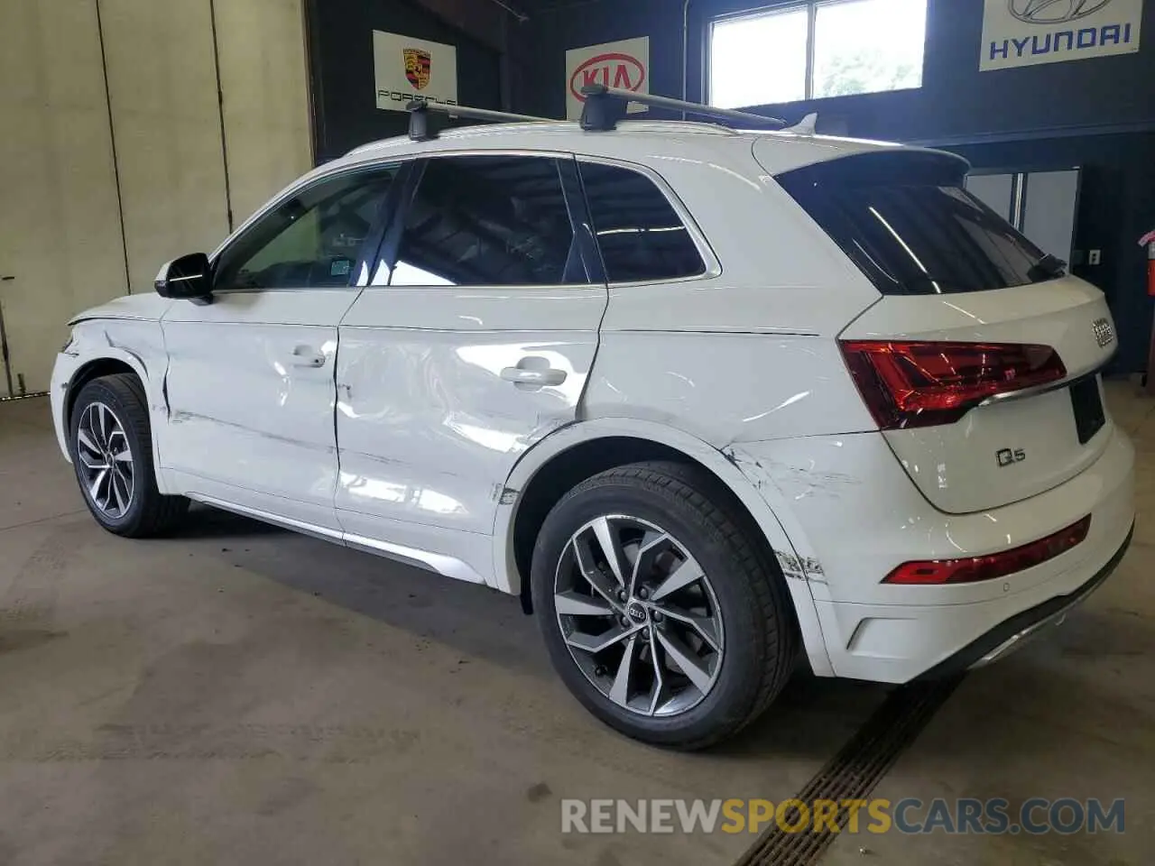2 fotografías del automóvil dañado WA1BAAFY4M2017770 AUDI Q5 2021