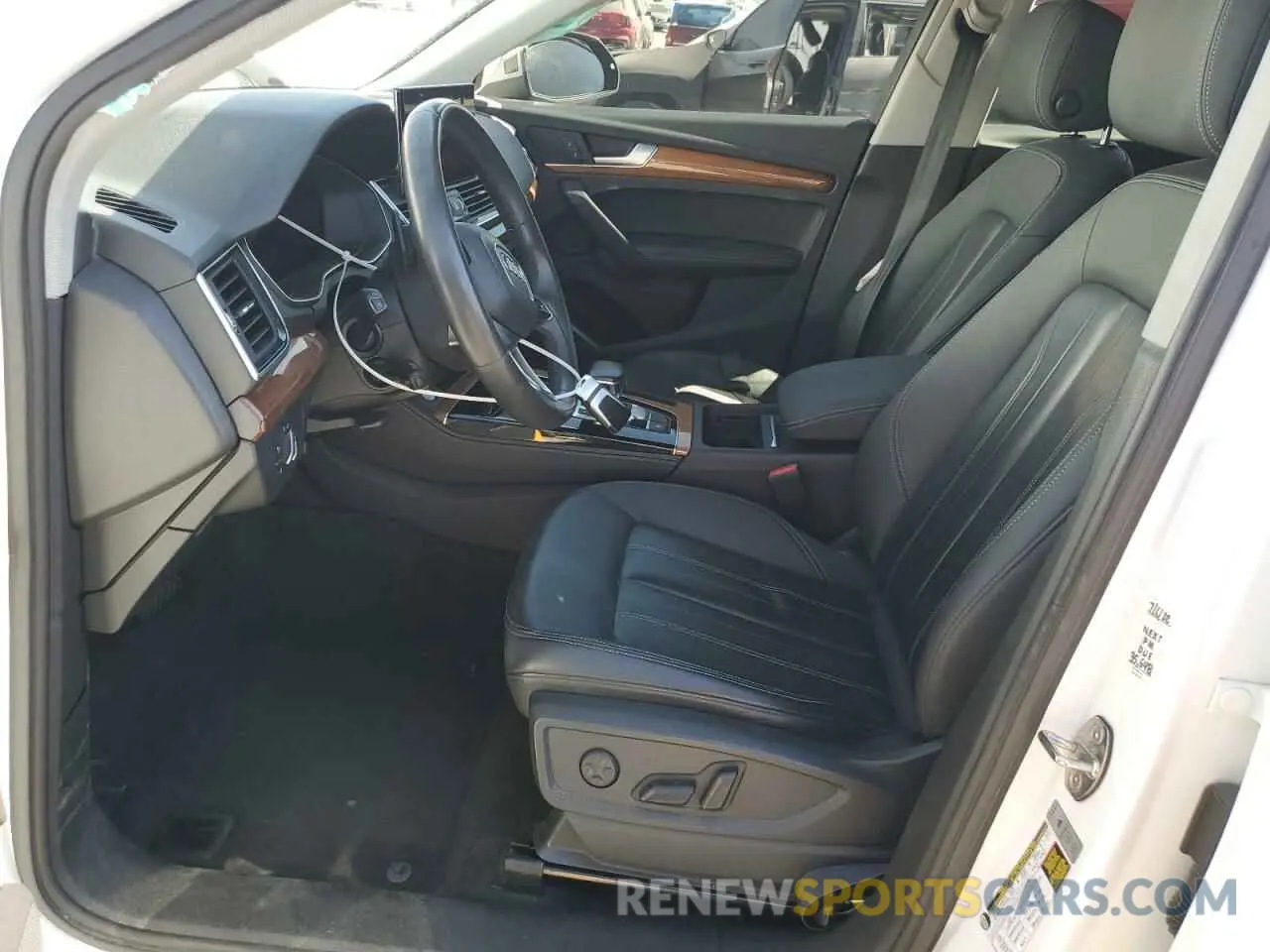 7 fotografías del automóvil dañado WA1BAAFY4M2017932 AUDI Q5 2021