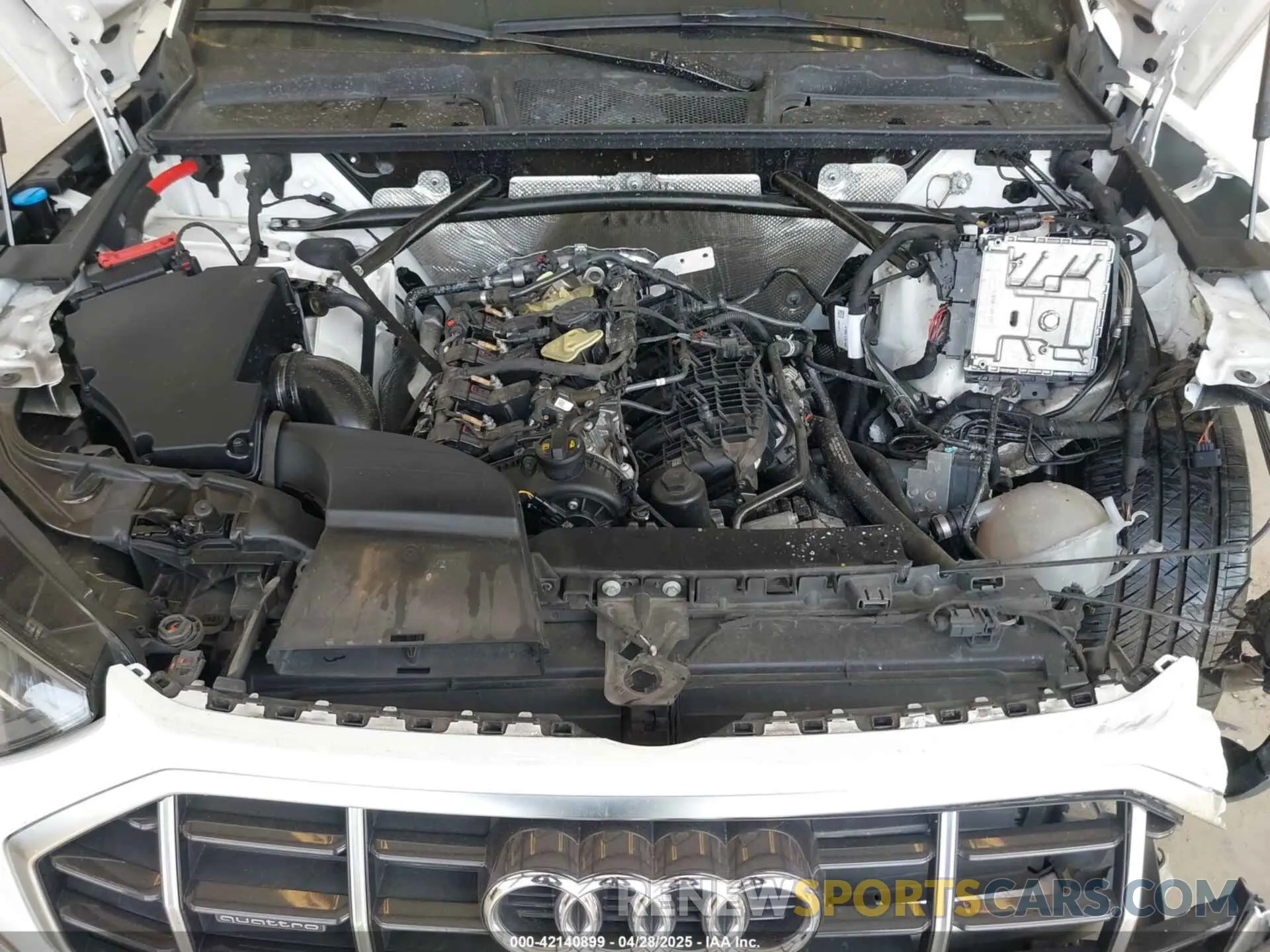 10 fotografías del automóvil dañado WA1BAAFY5M2004171 AUDI Q5 2021