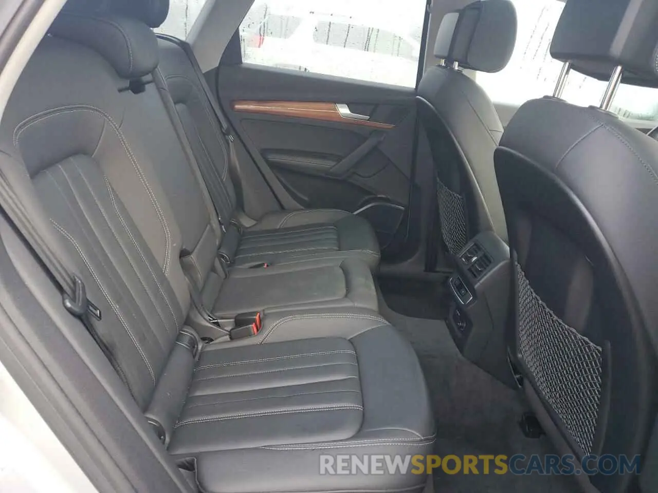 11 fotografías del automóvil dañado WA1BAAFY5M2063415 AUDI Q5 2021