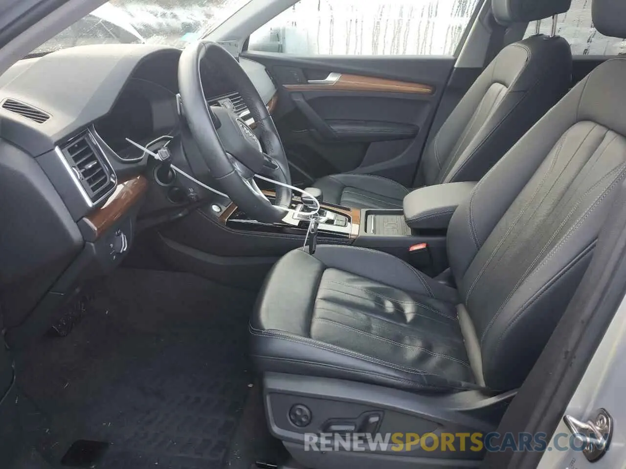 7 fotografías del automóvil dañado WA1BAAFY5M2063415 AUDI Q5 2021