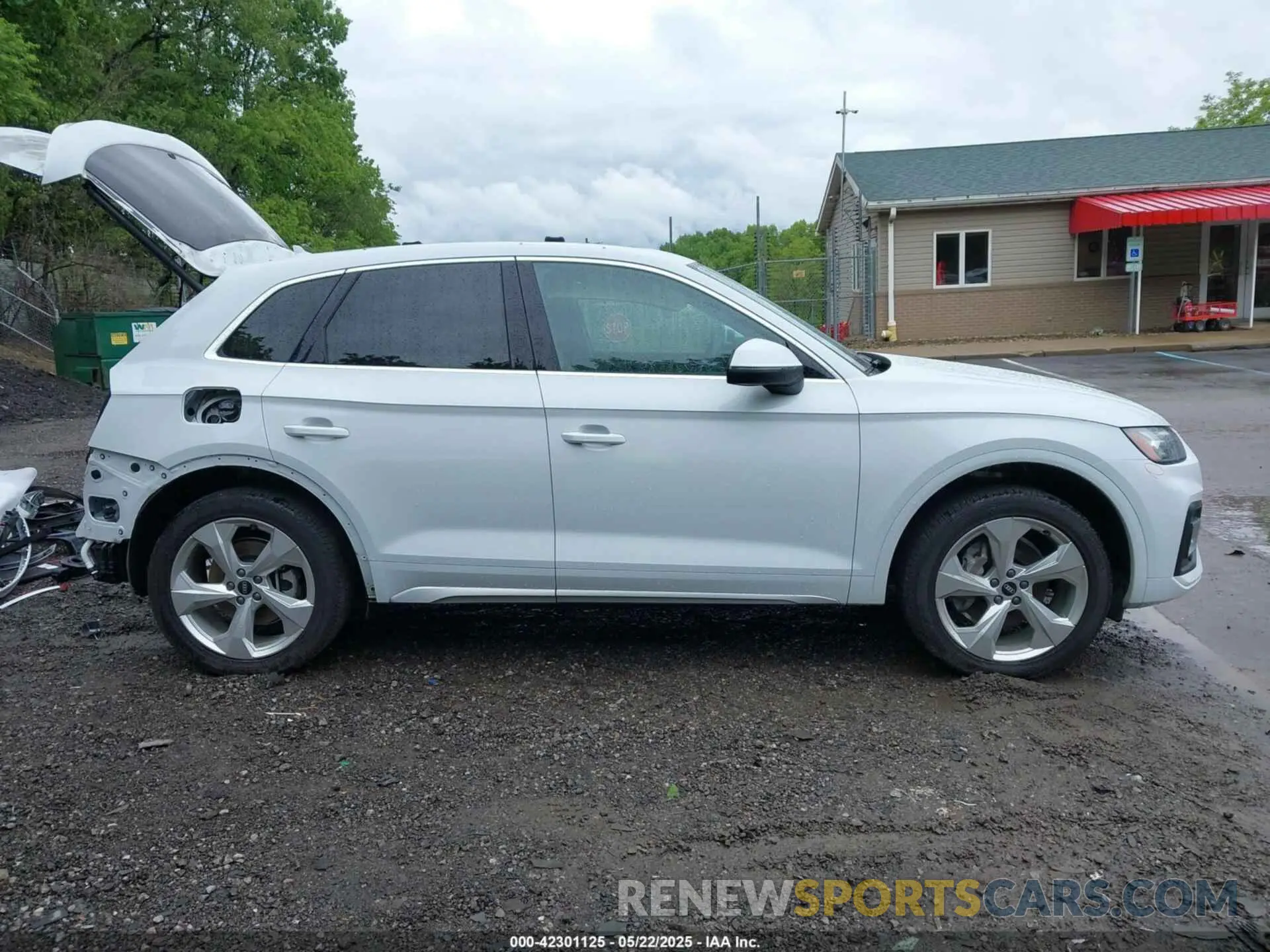 14 fotografías del automóvil dañado WA1BAAFY5M2063446 AUDI Q5 2021