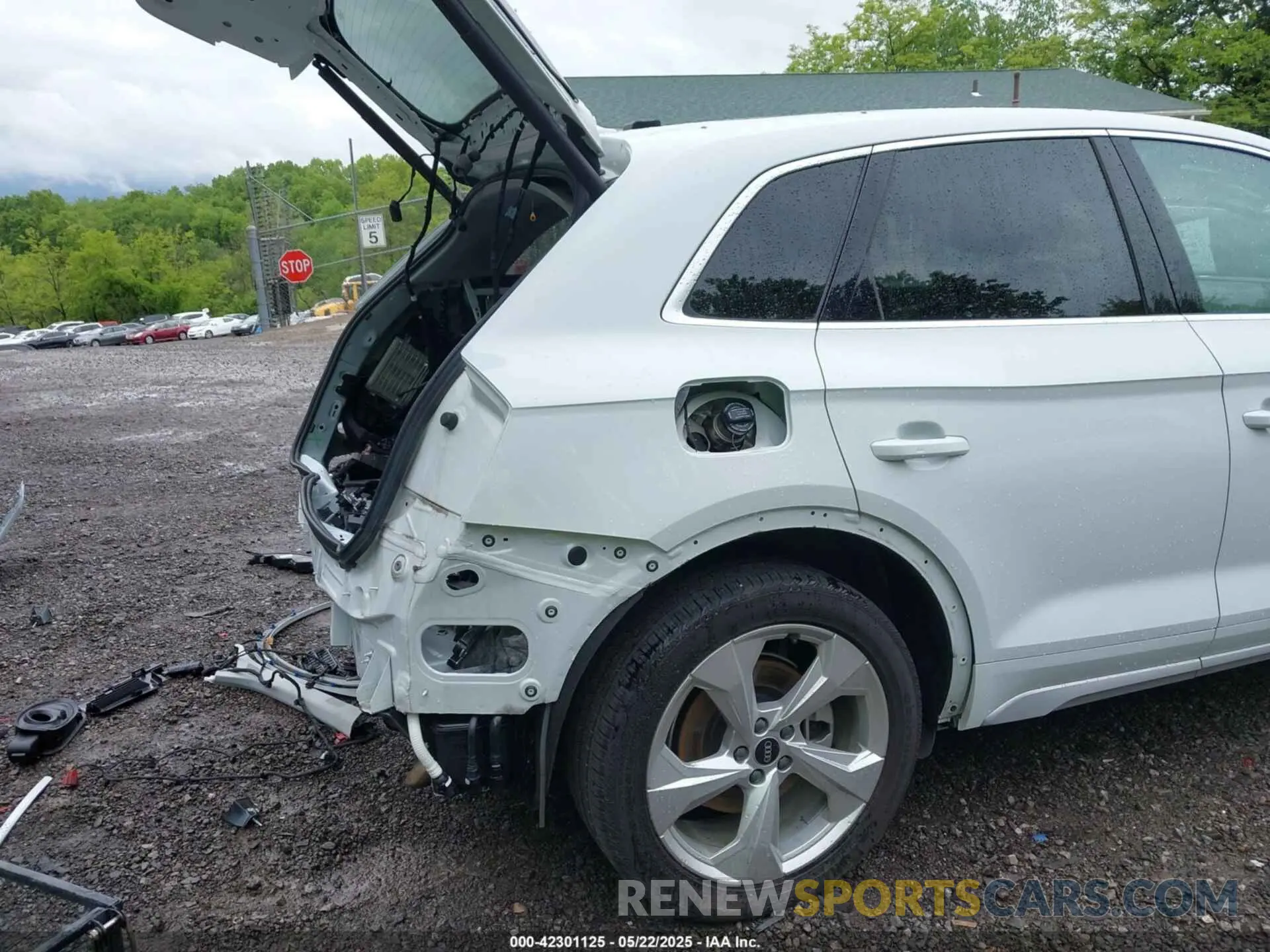 18 fotografías del automóvil dañado WA1BAAFY5M2063446 AUDI Q5 2021