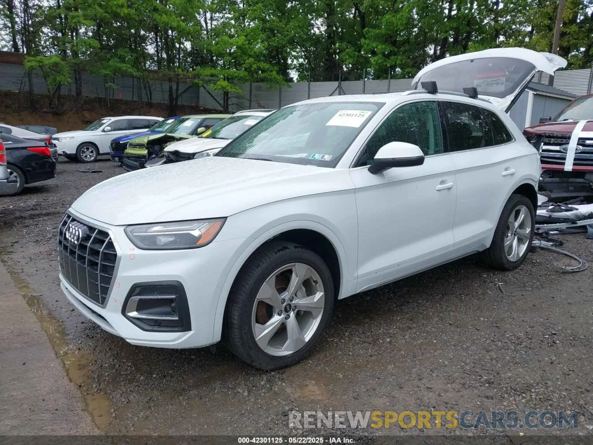 2 fotografías del automóvil dañado WA1BAAFY5M2063446 AUDI Q5 2021