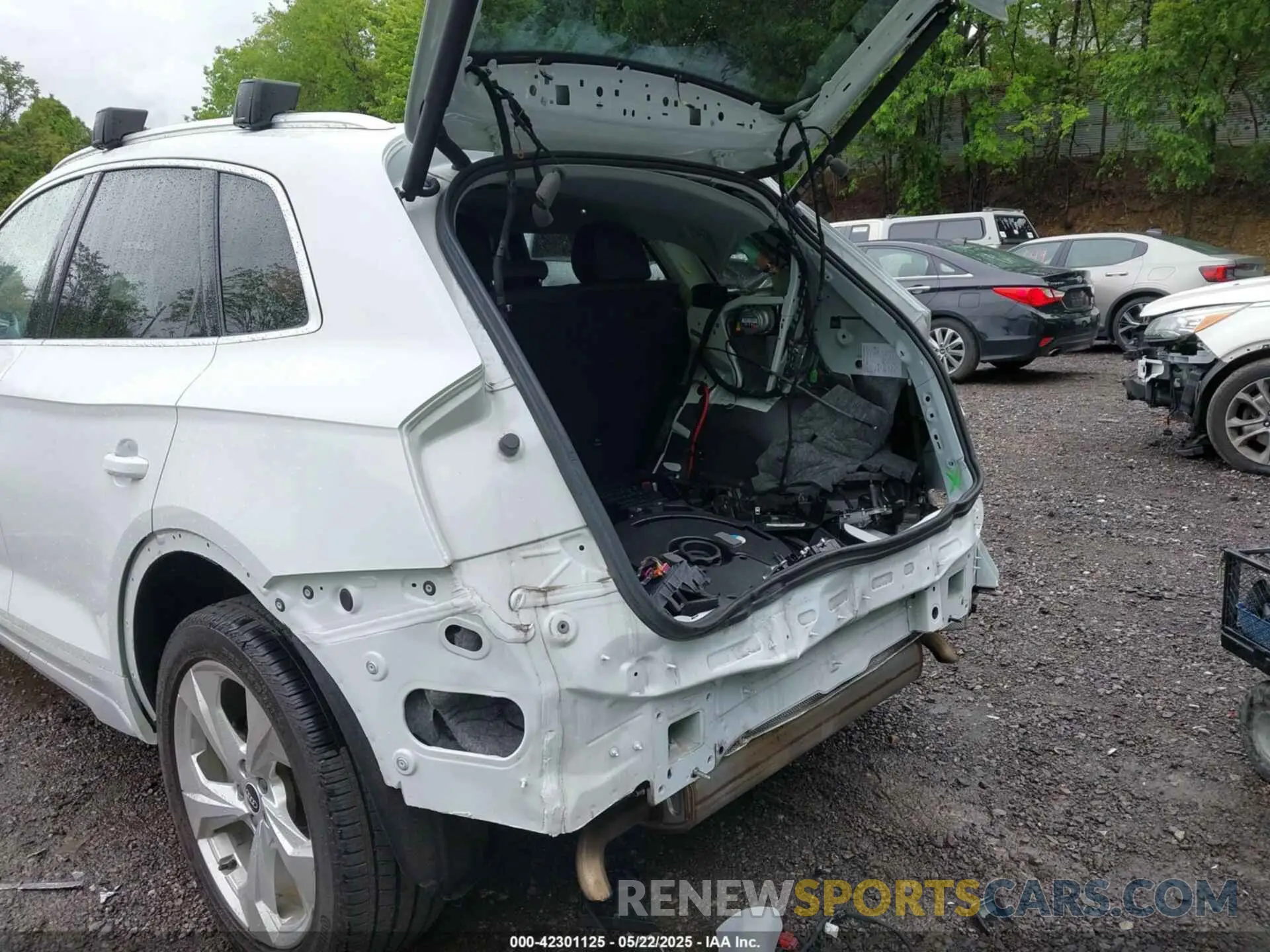 6 fotografías del automóvil dañado WA1BAAFY5M2063446 AUDI Q5 2021