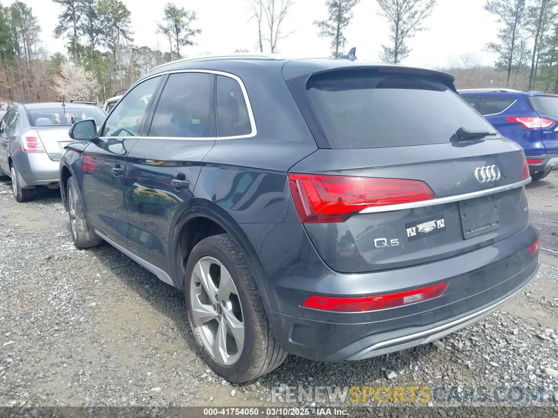 14 fotografías del automóvil dañado WA1BAAFY6M2092843 AUDI Q5 2021