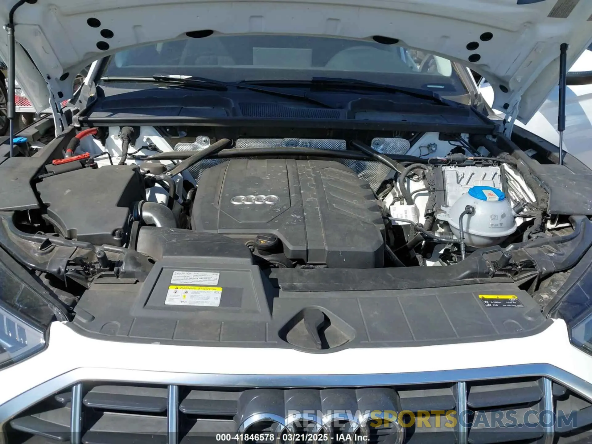 10 fotografías del automóvil dañado WA1BAAFY6M2113867 AUDI Q5 2021