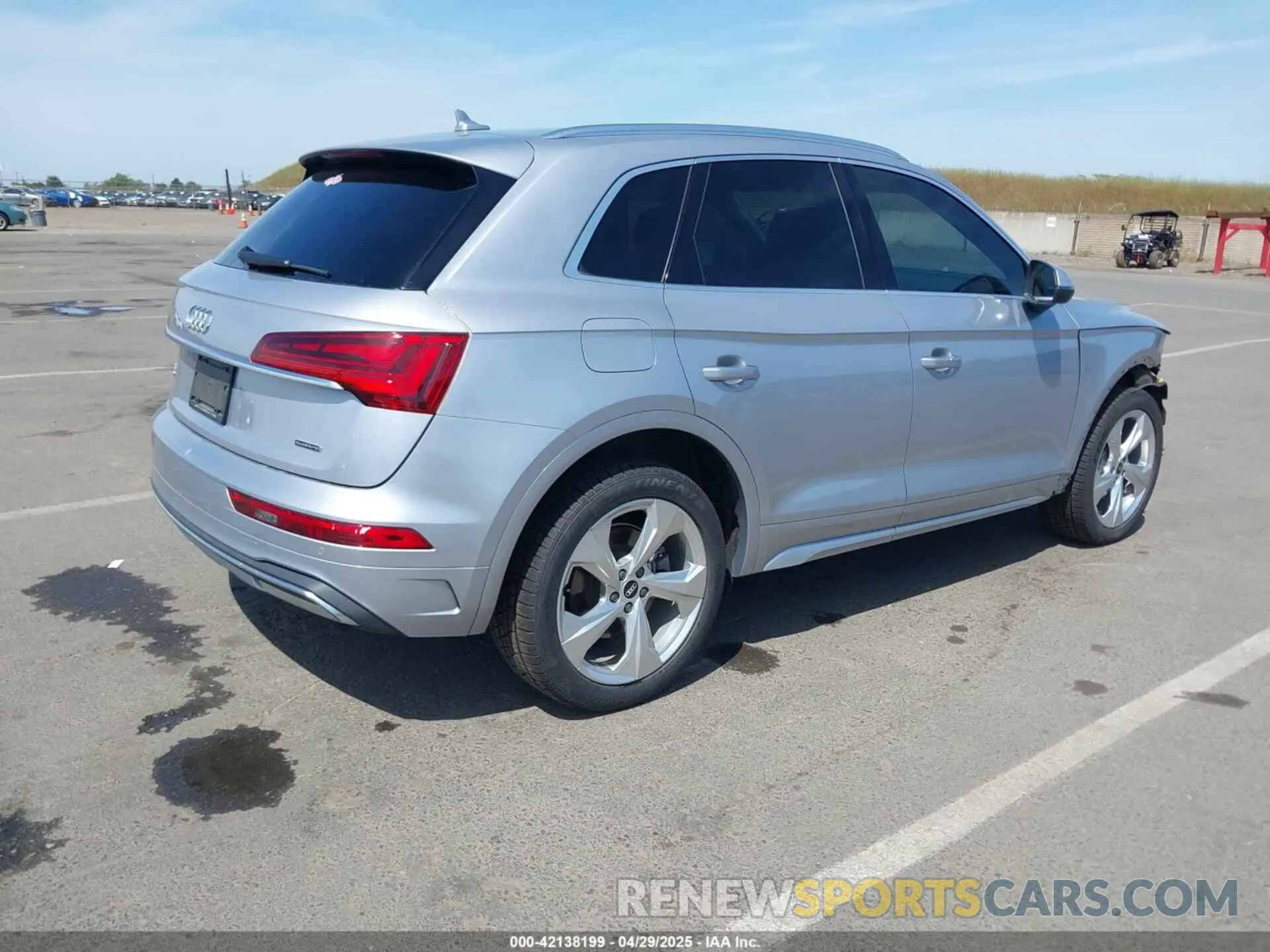 4 fotografías del automóvil dañado WA1BAAFY6M2130653 AUDI Q5 2021