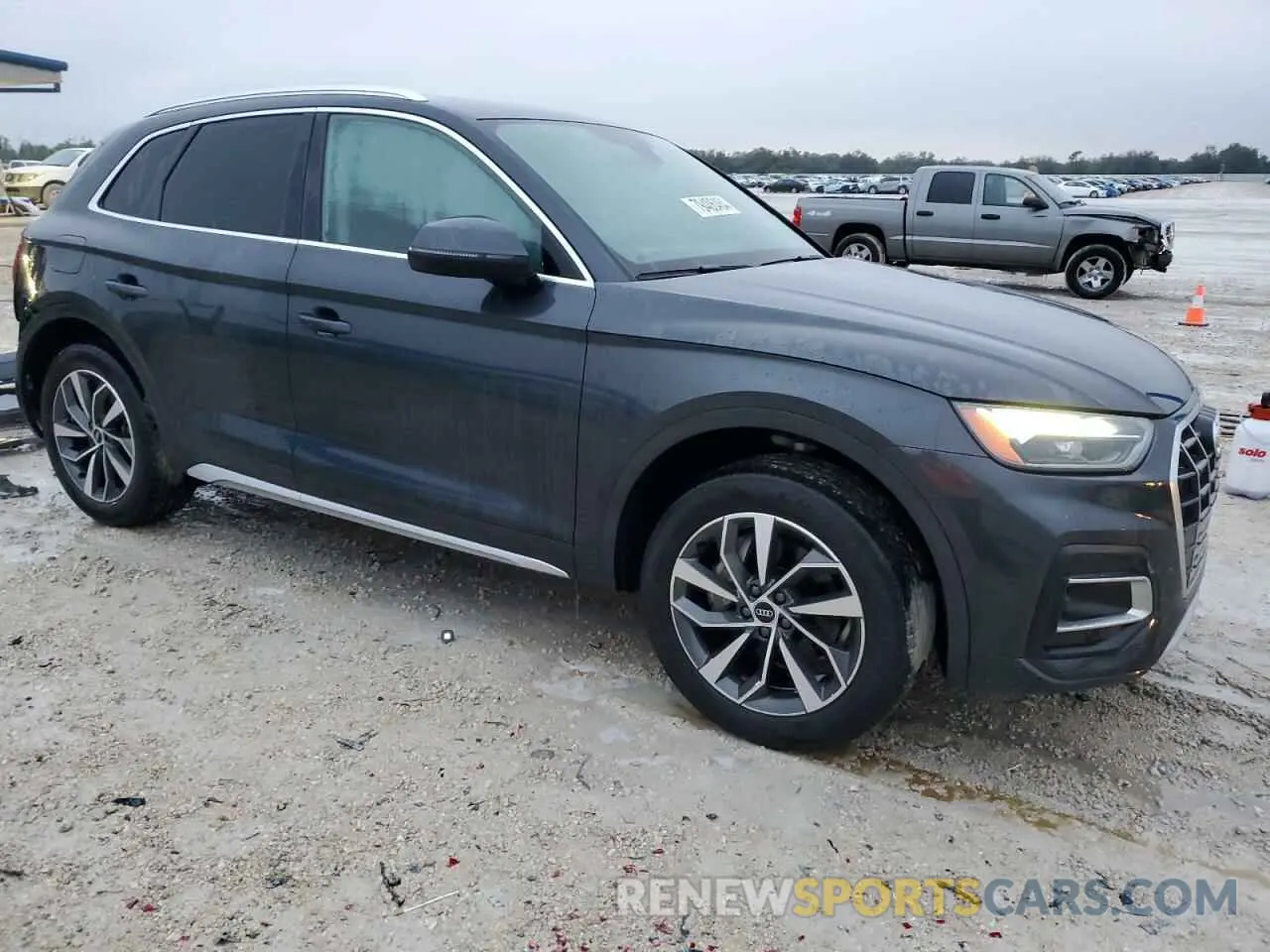 4 fotografías del automóvil dañado WA1BAAFY7M2066106 AUDI Q5 2021