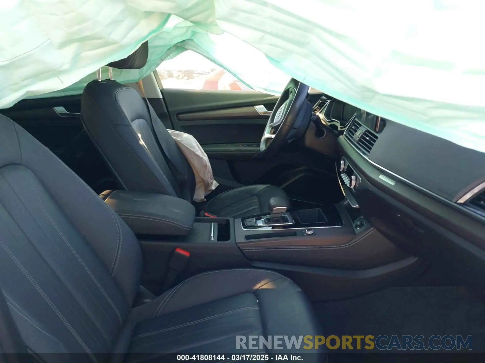 5 fotografías del automóvil dañado WA1BAAFY7M2112601 AUDI Q5 2021