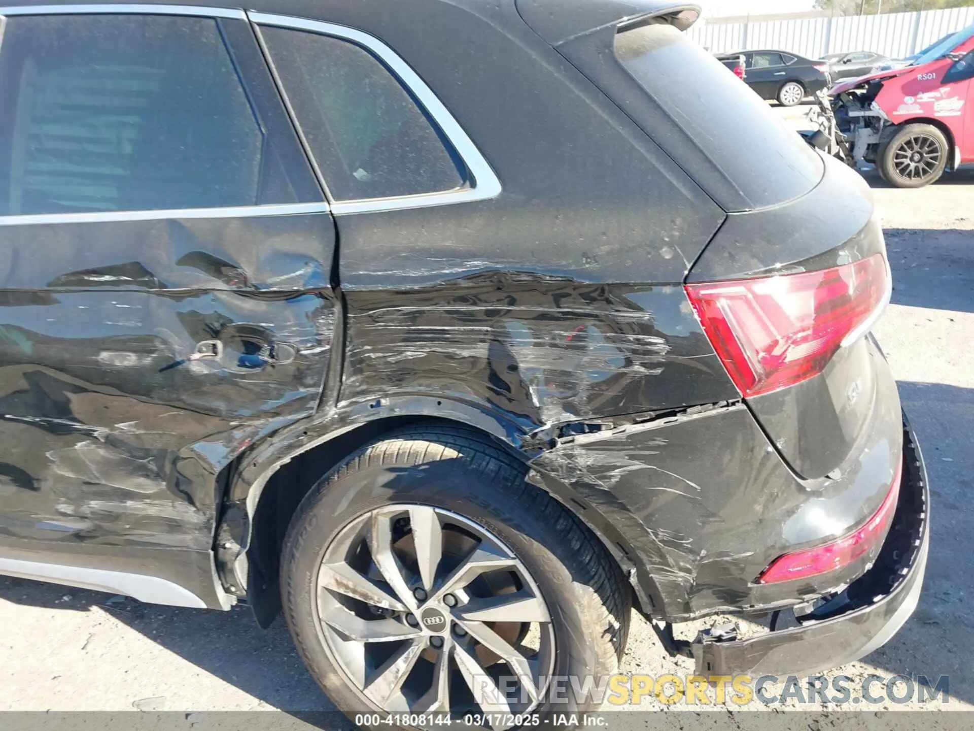 6 fotografías del automóvil dañado WA1BAAFY7M2112601 AUDI Q5 2021