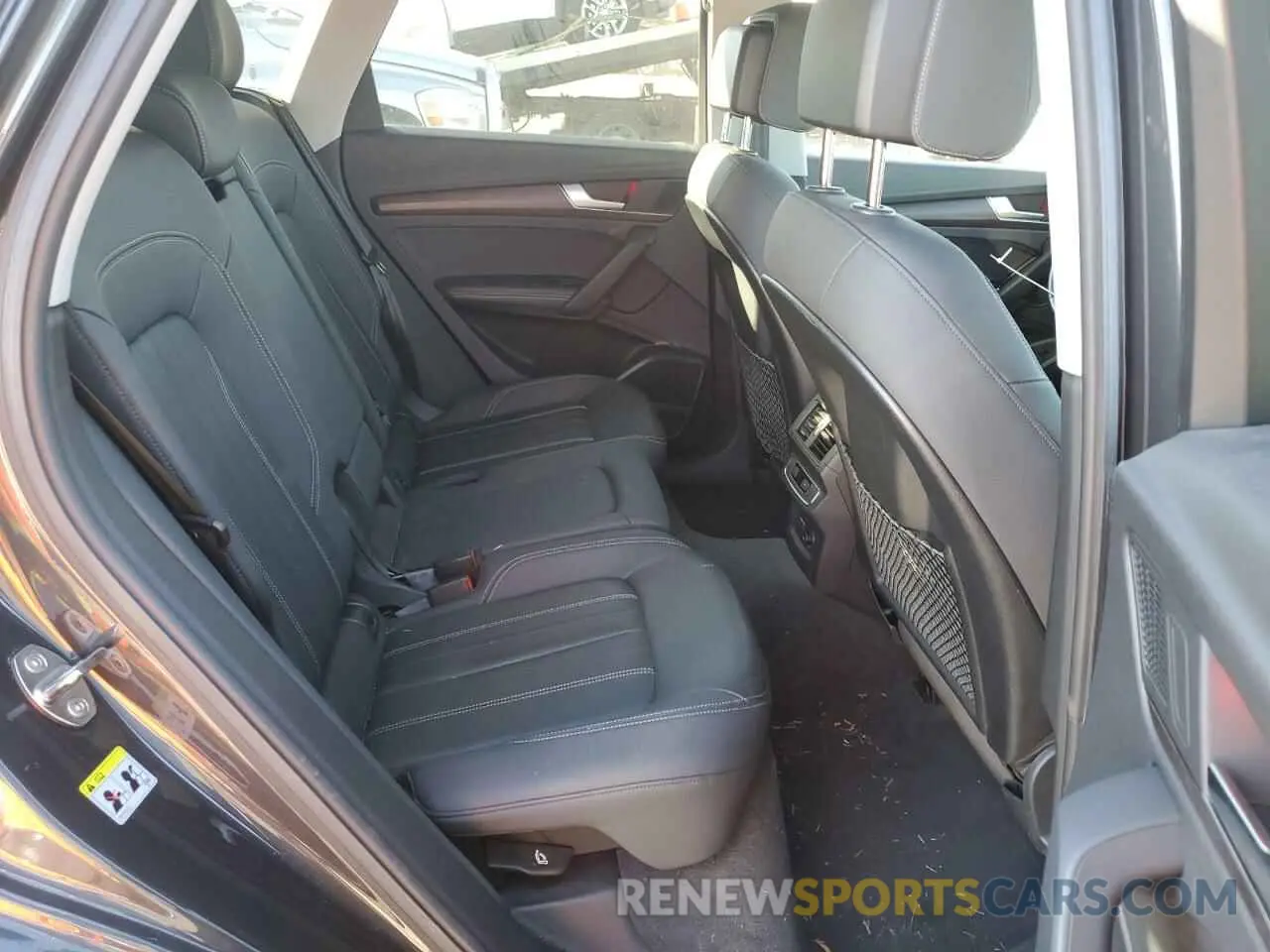 11 fotografías del automóvil dañado WA1BAAFY8M2025578 AUDI Q5 2021
