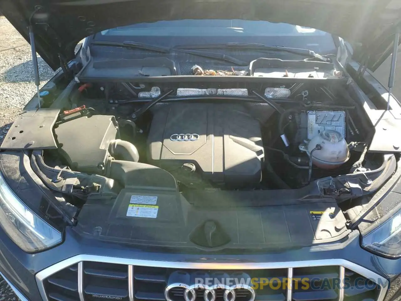 12 fotografías del automóvil dañado WA1BAAFY8M2025578 AUDI Q5 2021