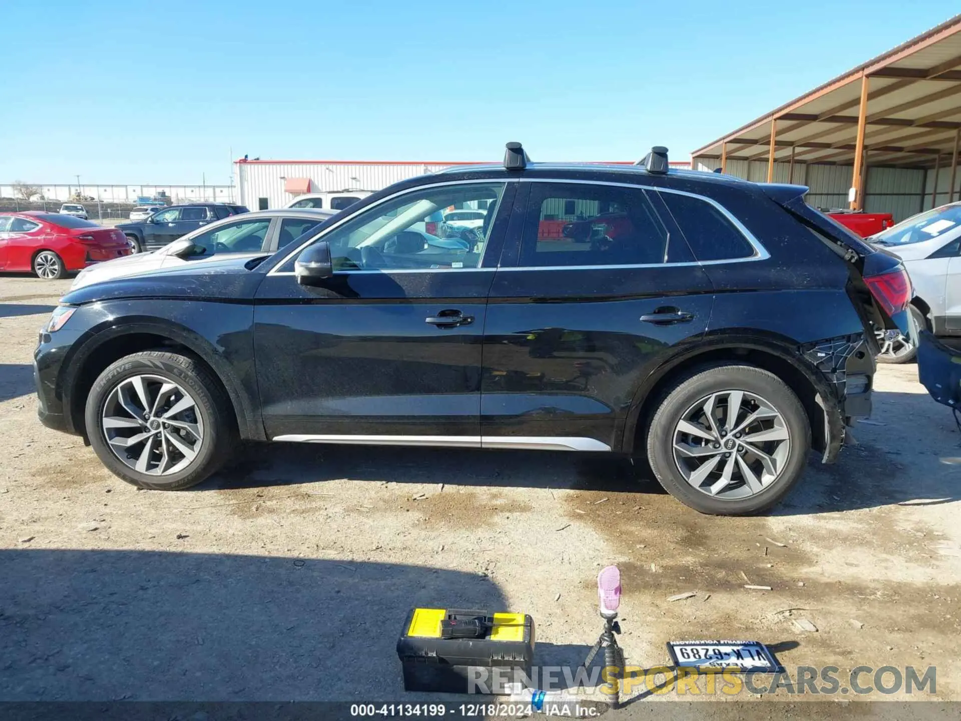 15 fotografías del automóvil dañado WA1BAAFY9M2023211 AUDI Q5 2021