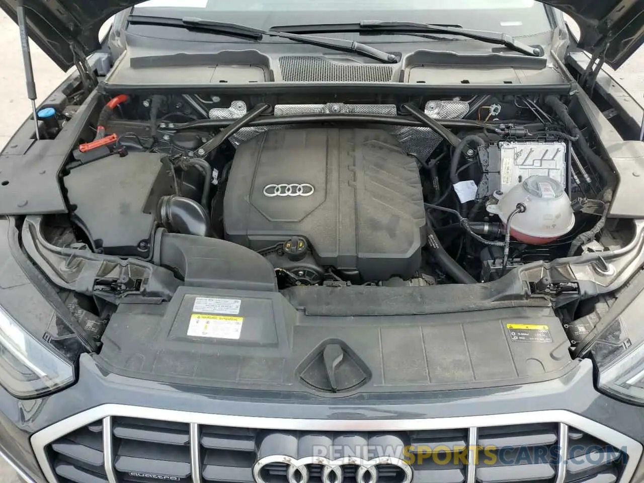 12 fotografías del automóvil dañado WA1BAAFY9M2068049 AUDI Q5 2021