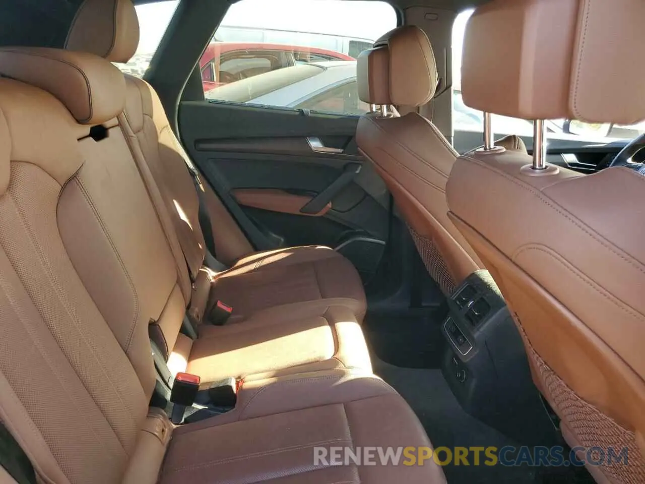 11 fotografías del automóvil dañado WA1BAAFY9M2071131 AUDI Q5 2021