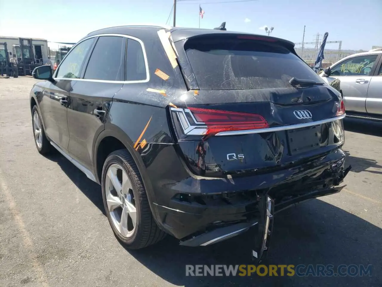 3 fotografías del automóvil dañado WA1BAAFYXM2045654 AUDI Q5 2021