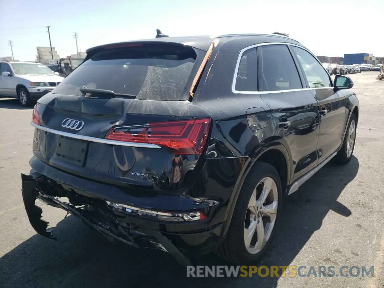 4 fotografías del automóvil dañado WA1BAAFYXM2045654 AUDI Q5 2021