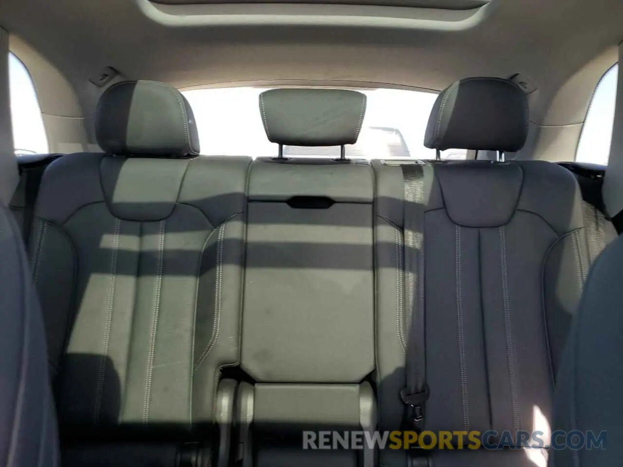 10 fotografías del automóvil dañado WA1BAAFYXM2083241 AUDI Q5 2021