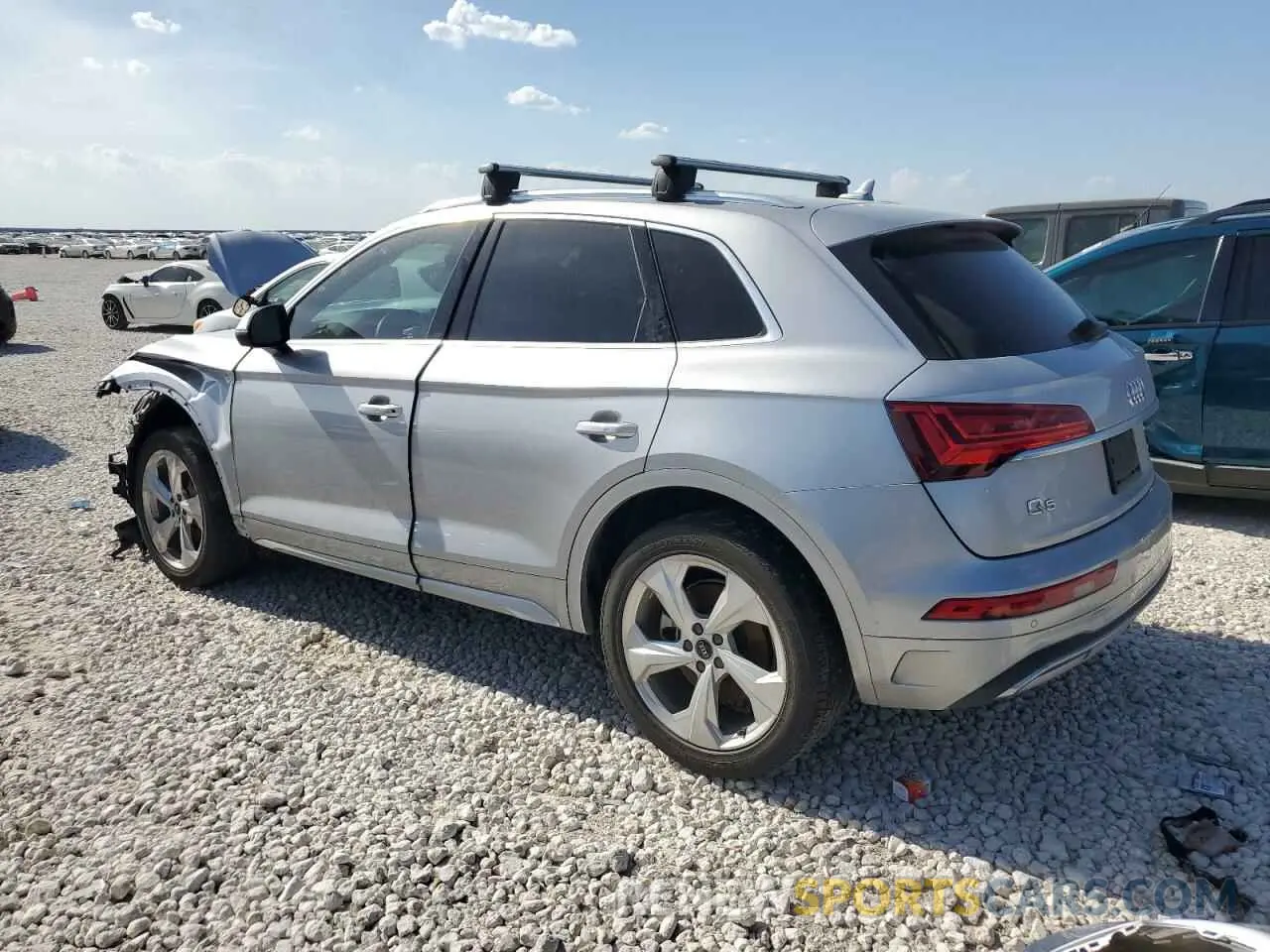 2 fotografías del automóvil dañado WA1BAAFYXM2083241 AUDI Q5 2021