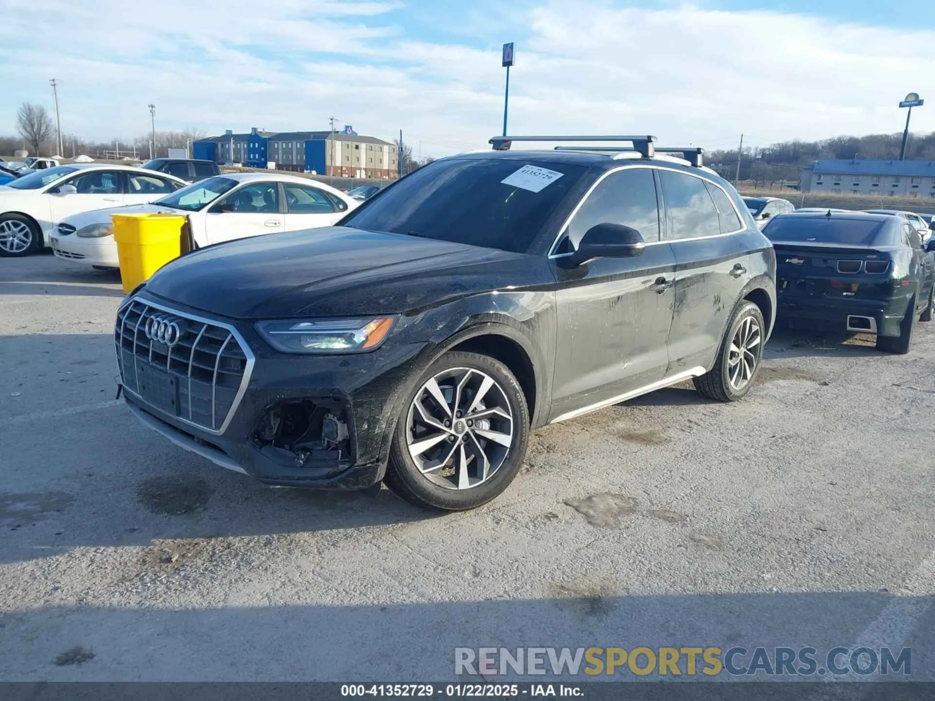 2 fotografías del automóvil dañado WA1BAAFYXM2112074 AUDI Q5 2021