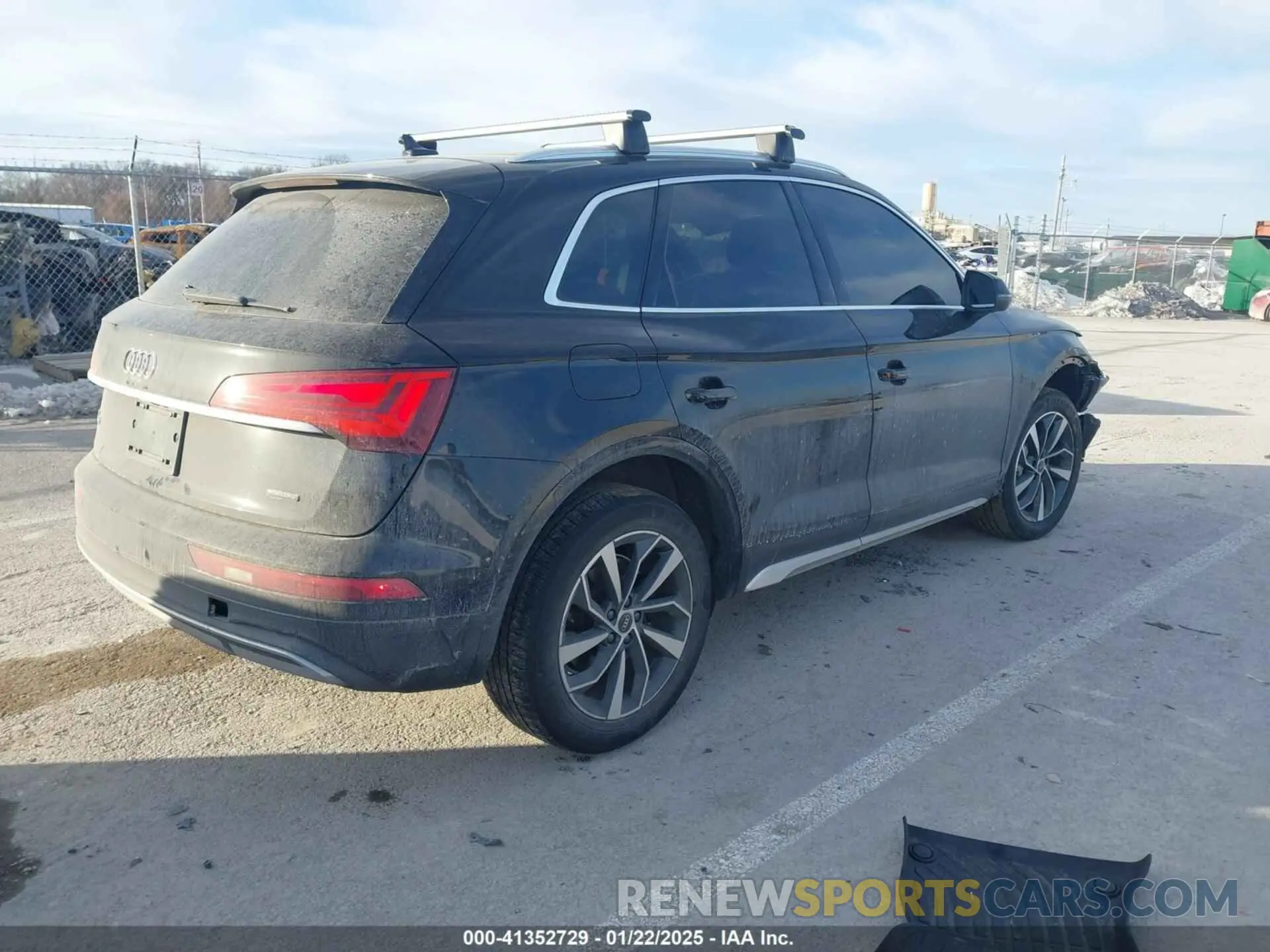 4 fotografías del automóvil dañado WA1BAAFYXM2112074 AUDI Q5 2021