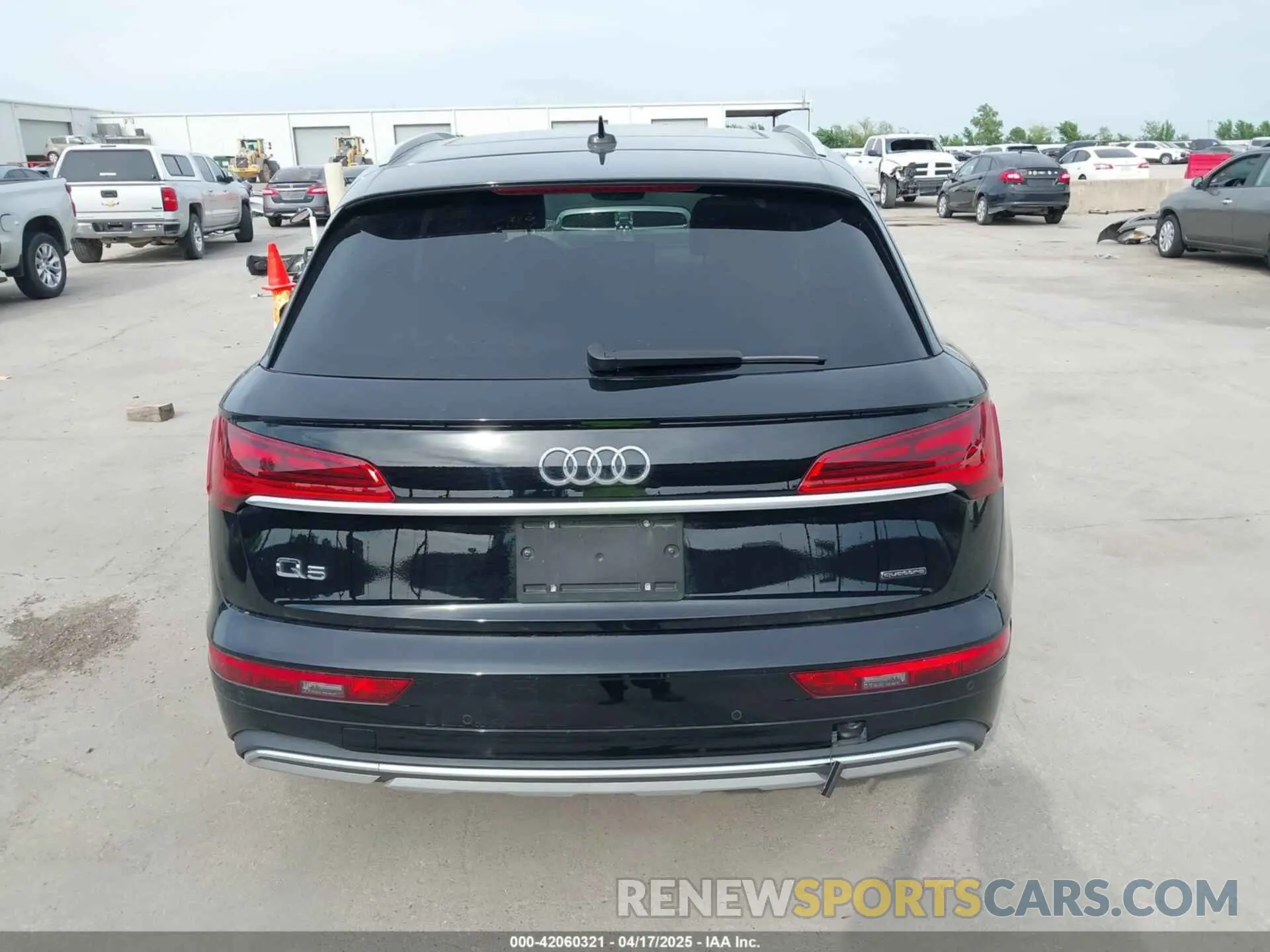 16 fotografías del automóvil dañado WA1BAAFYXM2135919 AUDI Q5 2021
