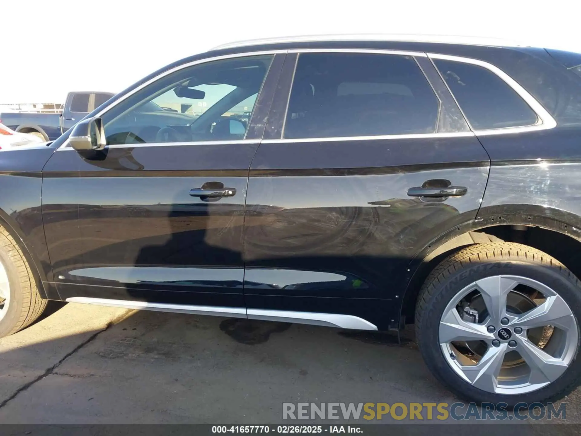 15 fotografías del automóvil dañado WA1BAAFYXM2139419 AUDI Q5 2021