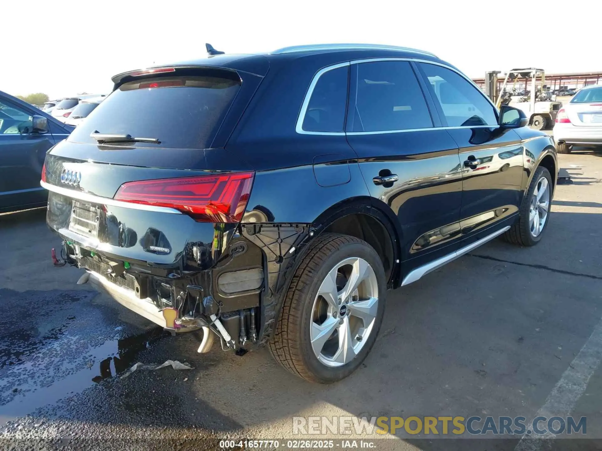 4 fotografías del automóvil dañado WA1BAAFYXM2139419 AUDI Q5 2021