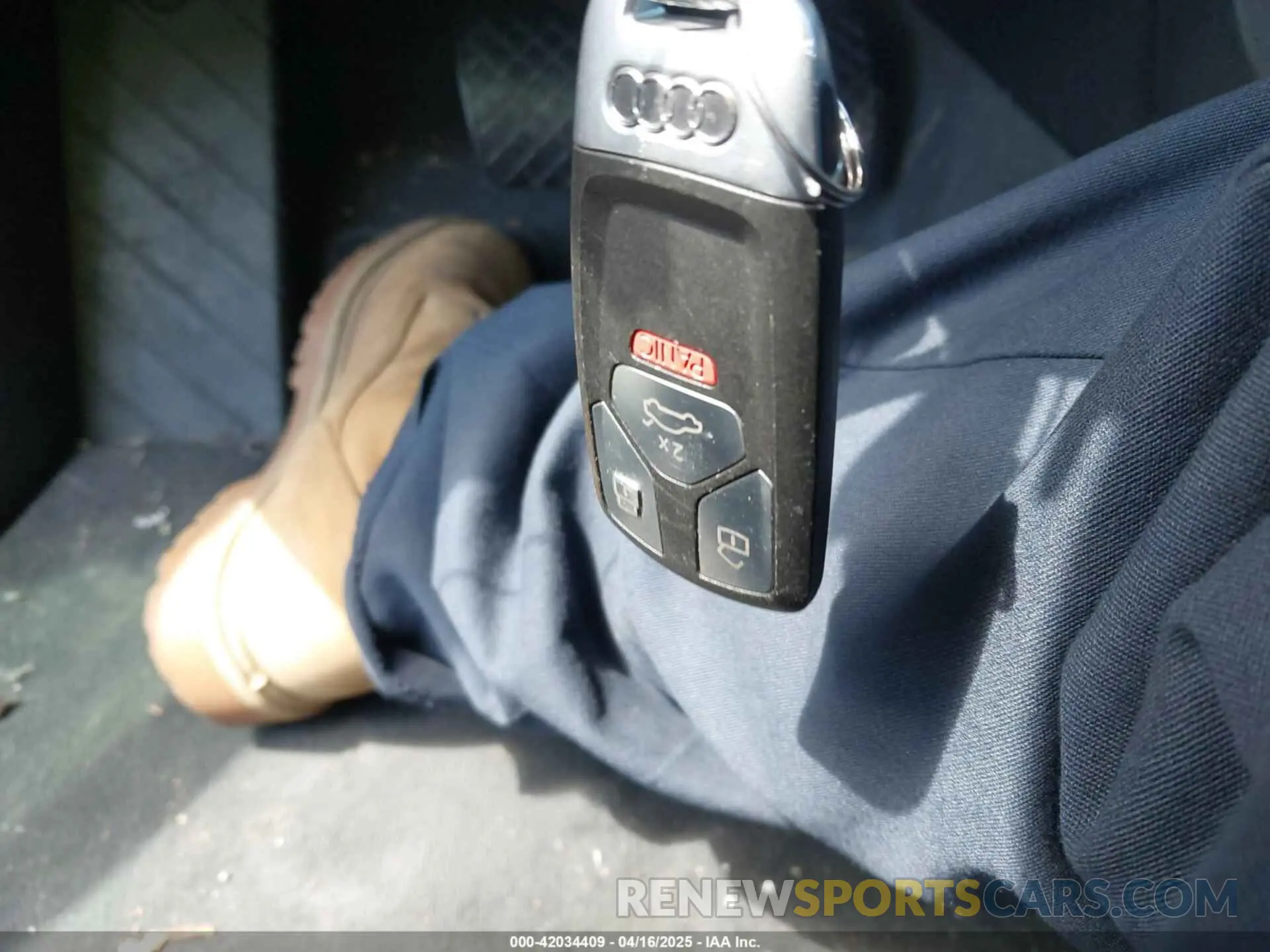 11 fotografías del automóvil dañado WA1BABFYXM2045191 AUDI Q5 2021