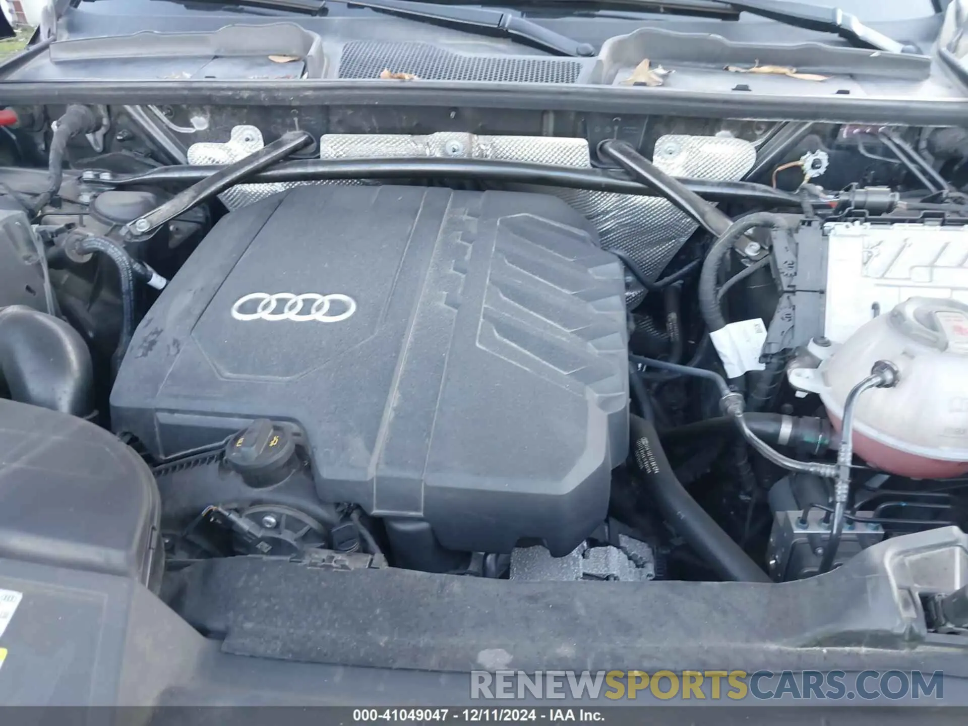 10 fotografías del automóvil dañado WA1CAAFY4M2101060 AUDI Q5 2021