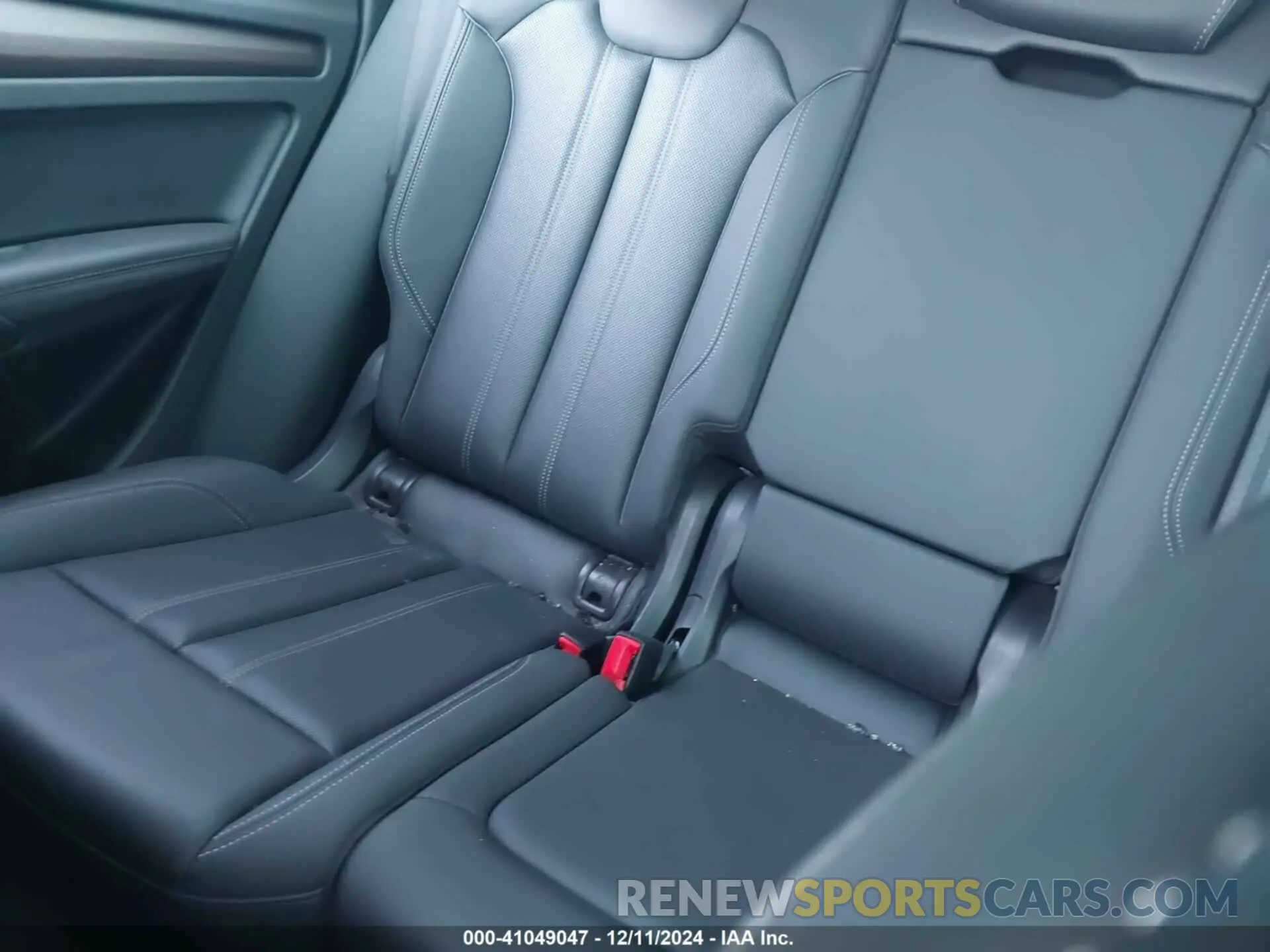 8 fotografías del automóvil dañado WA1CAAFY4M2101060 AUDI Q5 2021