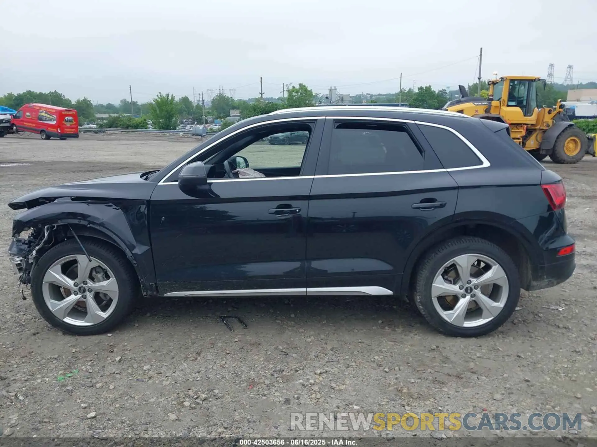 14 fotografías del automóvil dañado WA1CAAFY5M2020908 AUDI Q5 2021