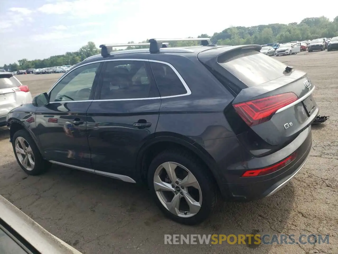 2 fotografías del automóvil dañado WA1CAAFY5M2106946 AUDI Q5 2021