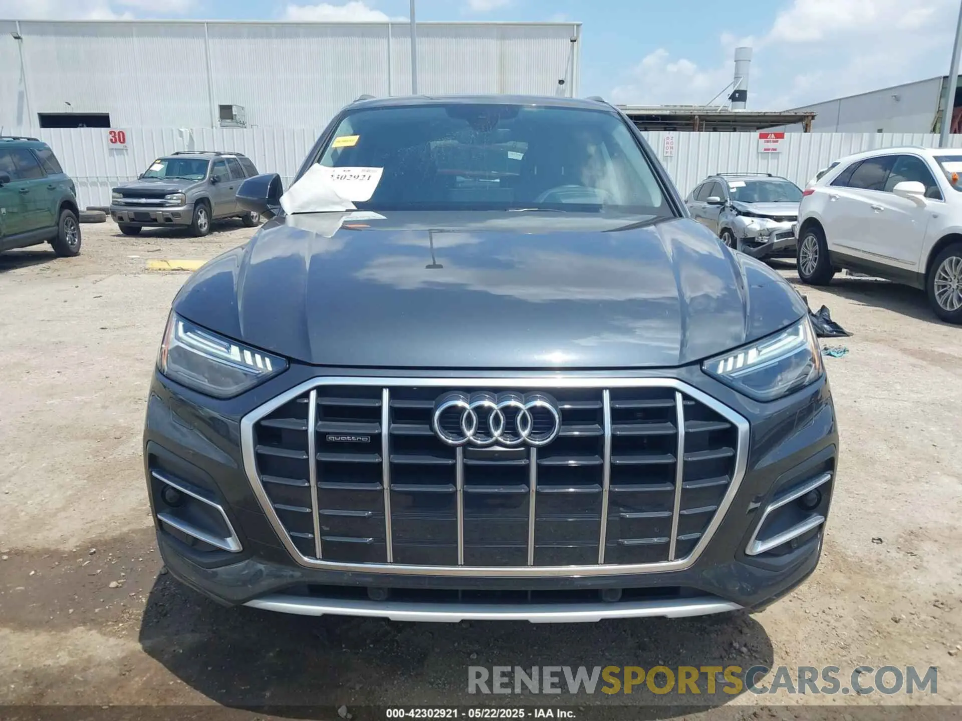 13 fotografías del automóvil dañado WA1CAAFY6M2114408 AUDI Q5 2021