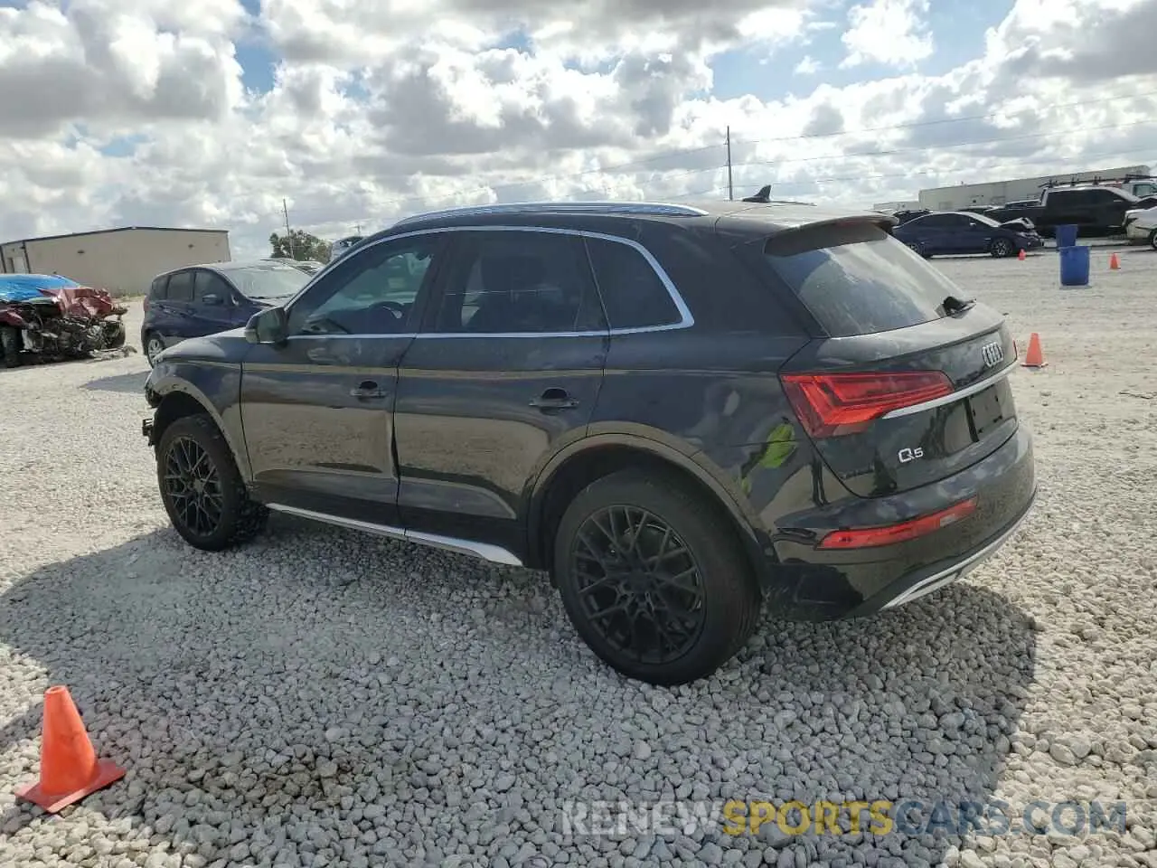 2 fotografías del automóvil dañado WA1CAAFY7M2054980 AUDI Q5 2021