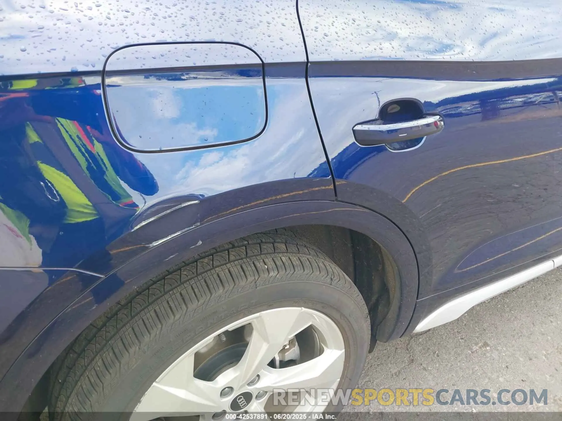 18 fotografías del automóvil dañado WA1CABFY6M2054233 AUDI Q5 2021