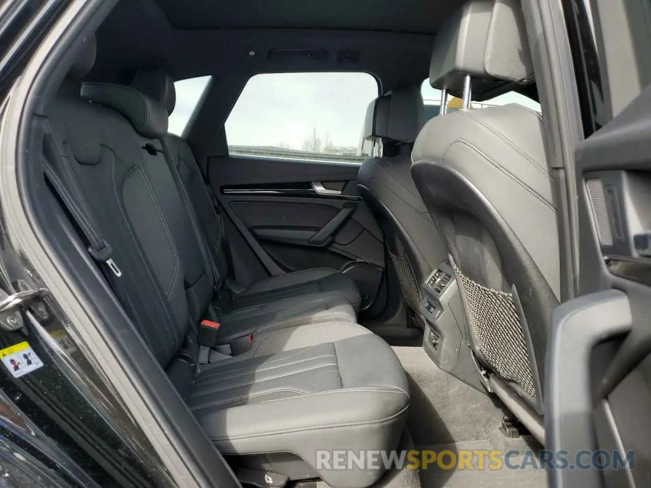11 fotografías del automóvil dañado WA1EAAFY3M2058372 AUDI Q5 2021