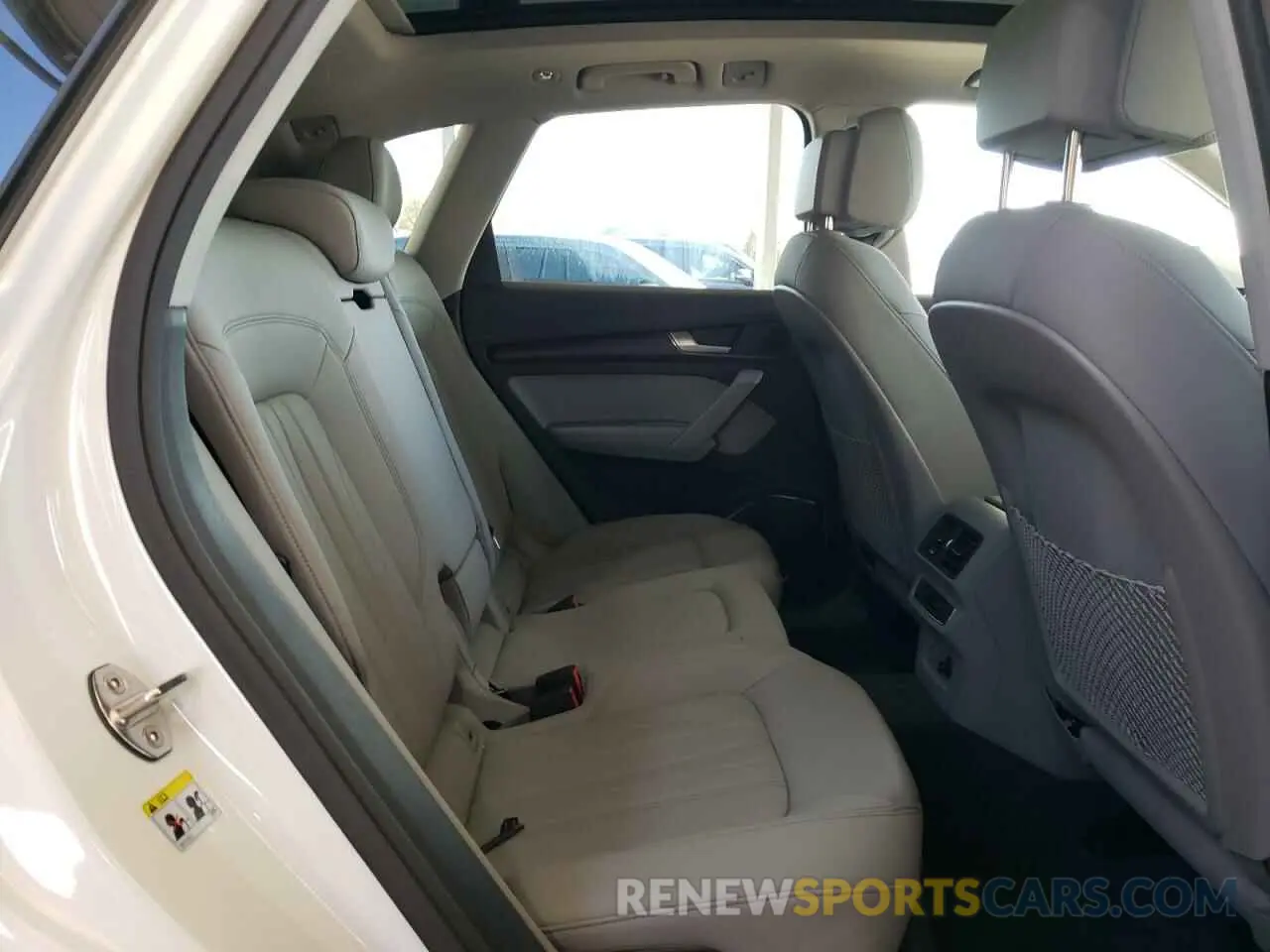 11 fotografías del automóvil dañado WA1ABAFY6N2125396 AUDI Q5 2022