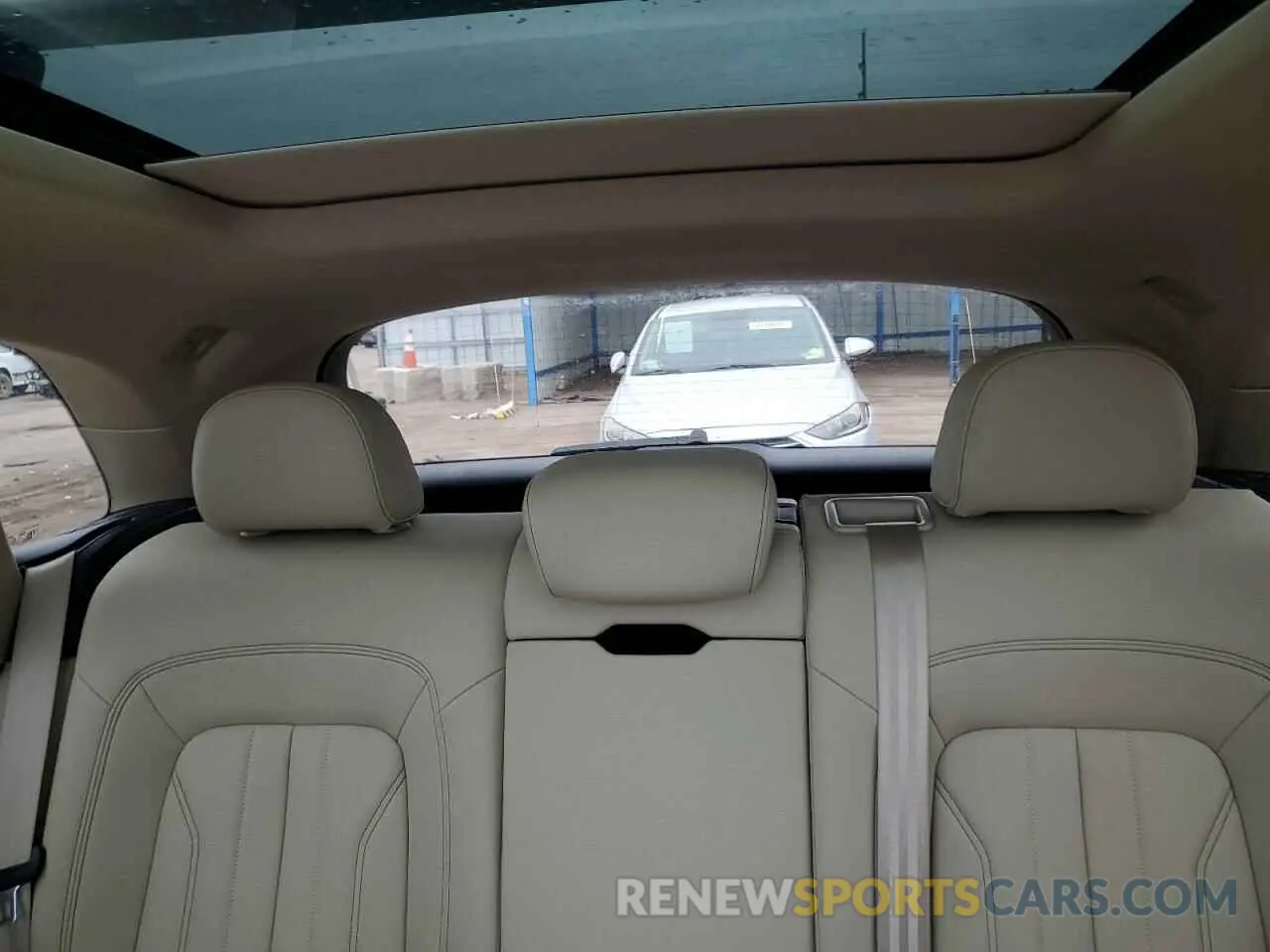 10 fotografías del automóvil dañado WA1ABAFY7N2121812 AUDI Q5 2022