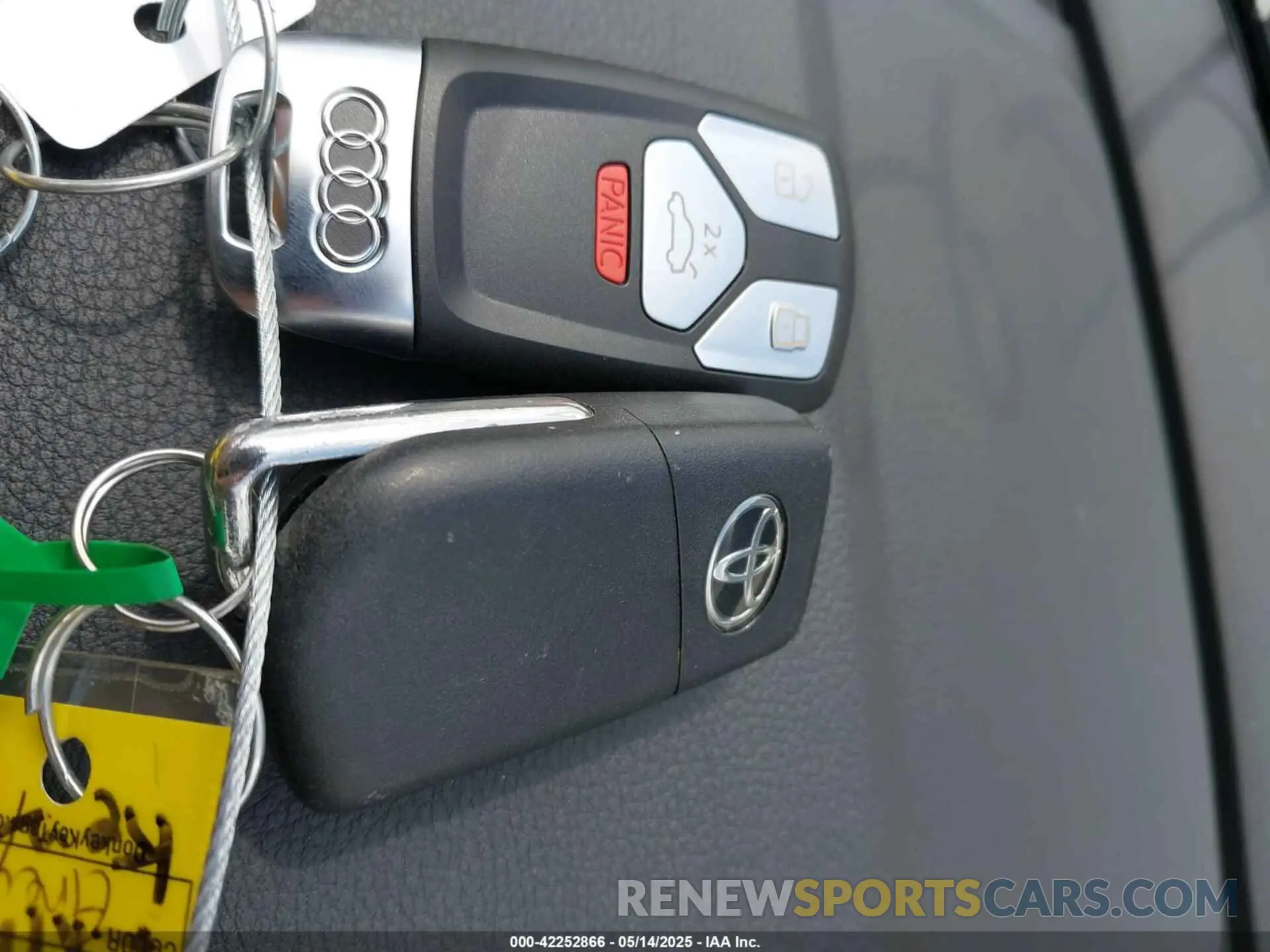 11 fotografías del automóvil dañado WA1BBAFY5N2135244 AUDI Q5 2022