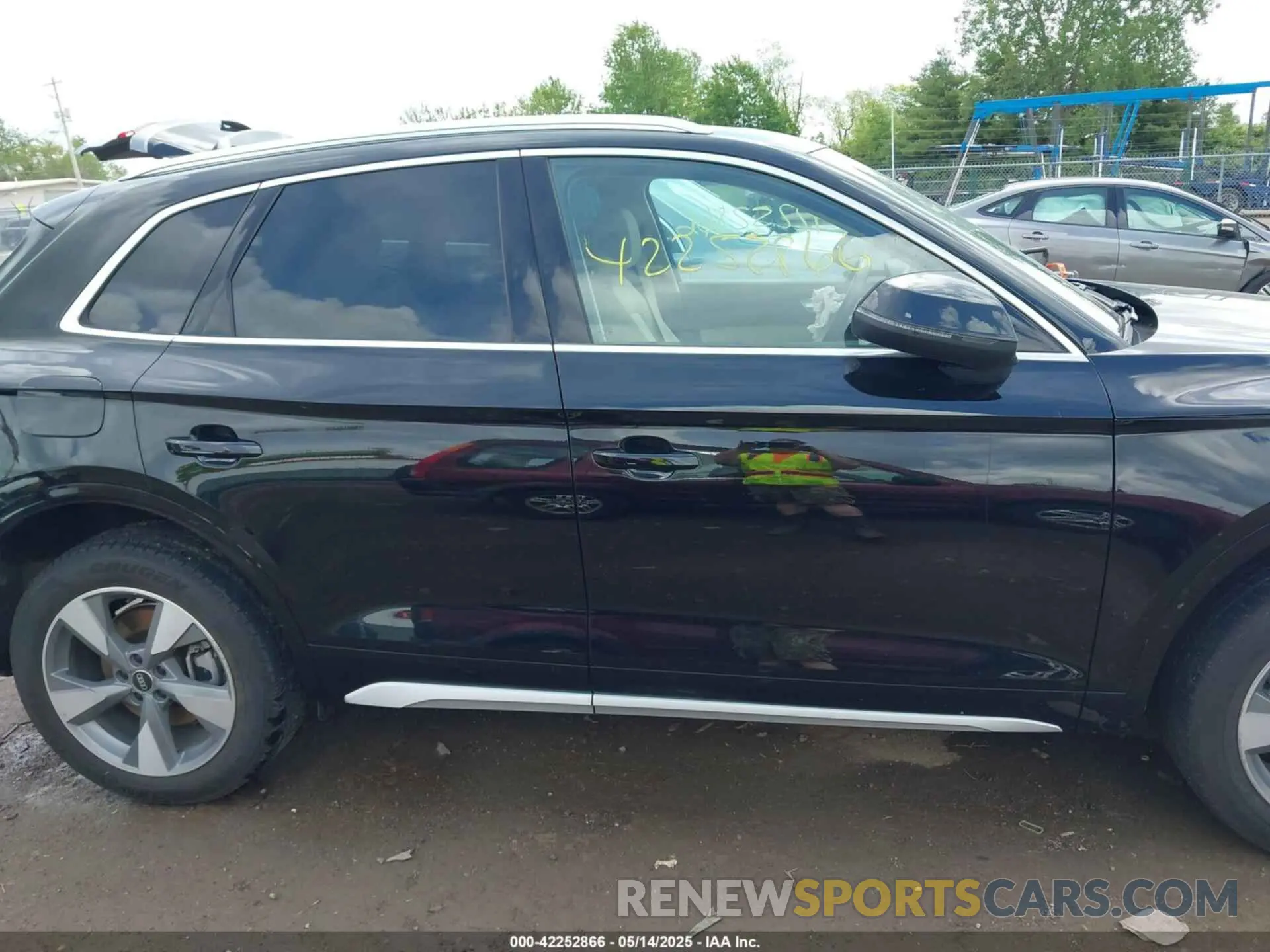 13 fotografías del automóvil dañado WA1BBAFY5N2135244 AUDI Q5 2022